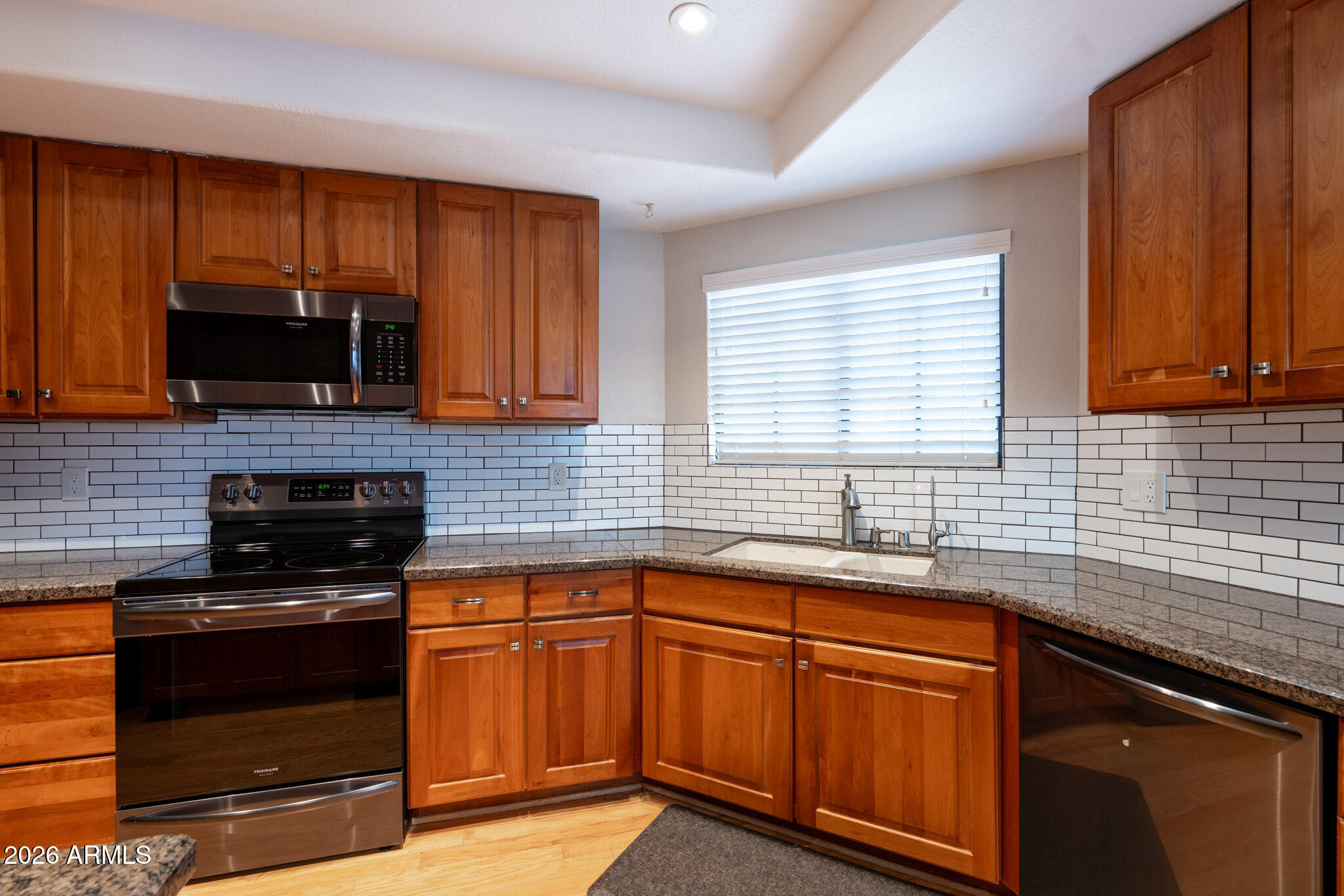 ALTA MIRADA TOWNHOMES - Residential