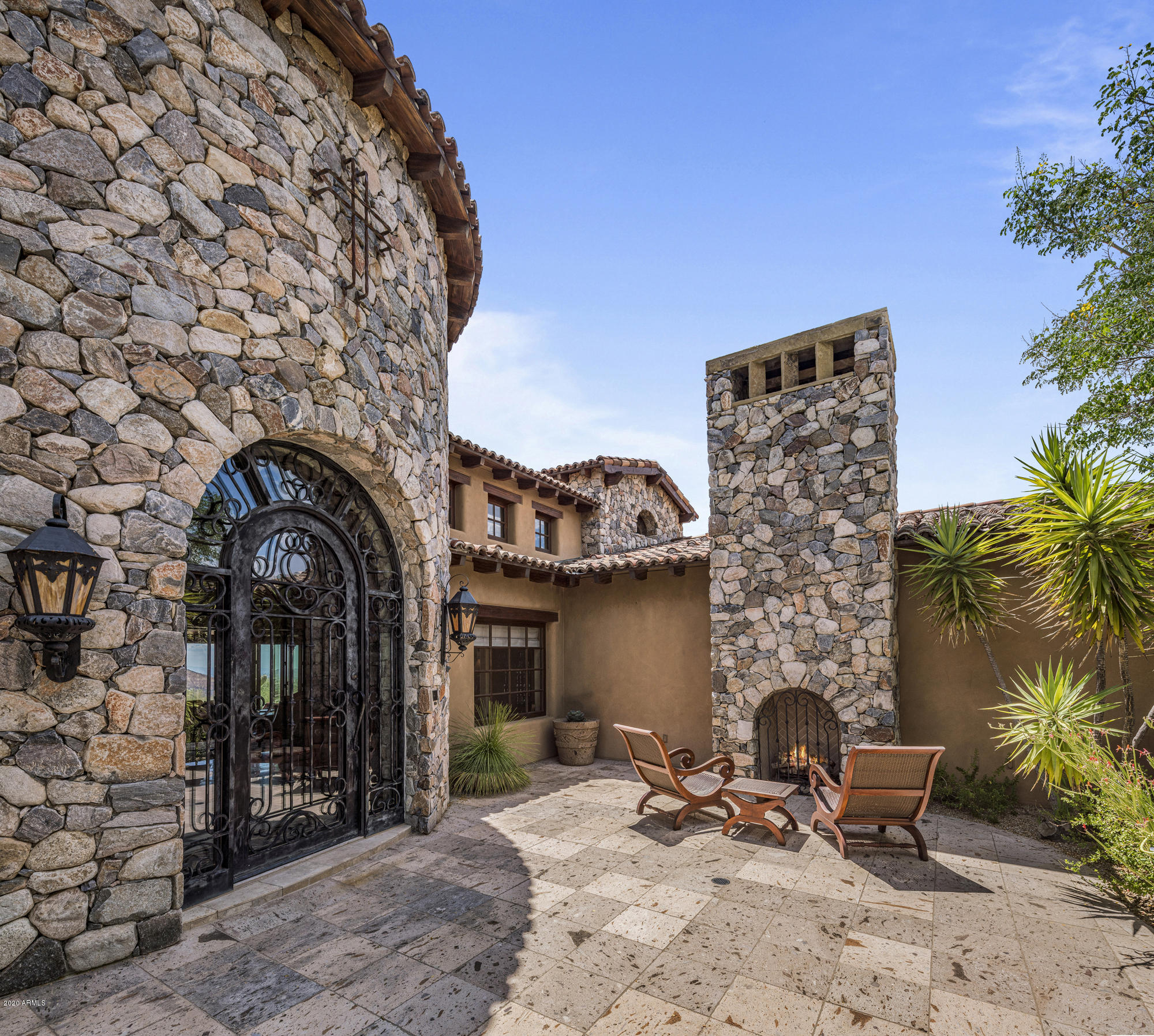 DESERT MOUNTAIN - Residential
