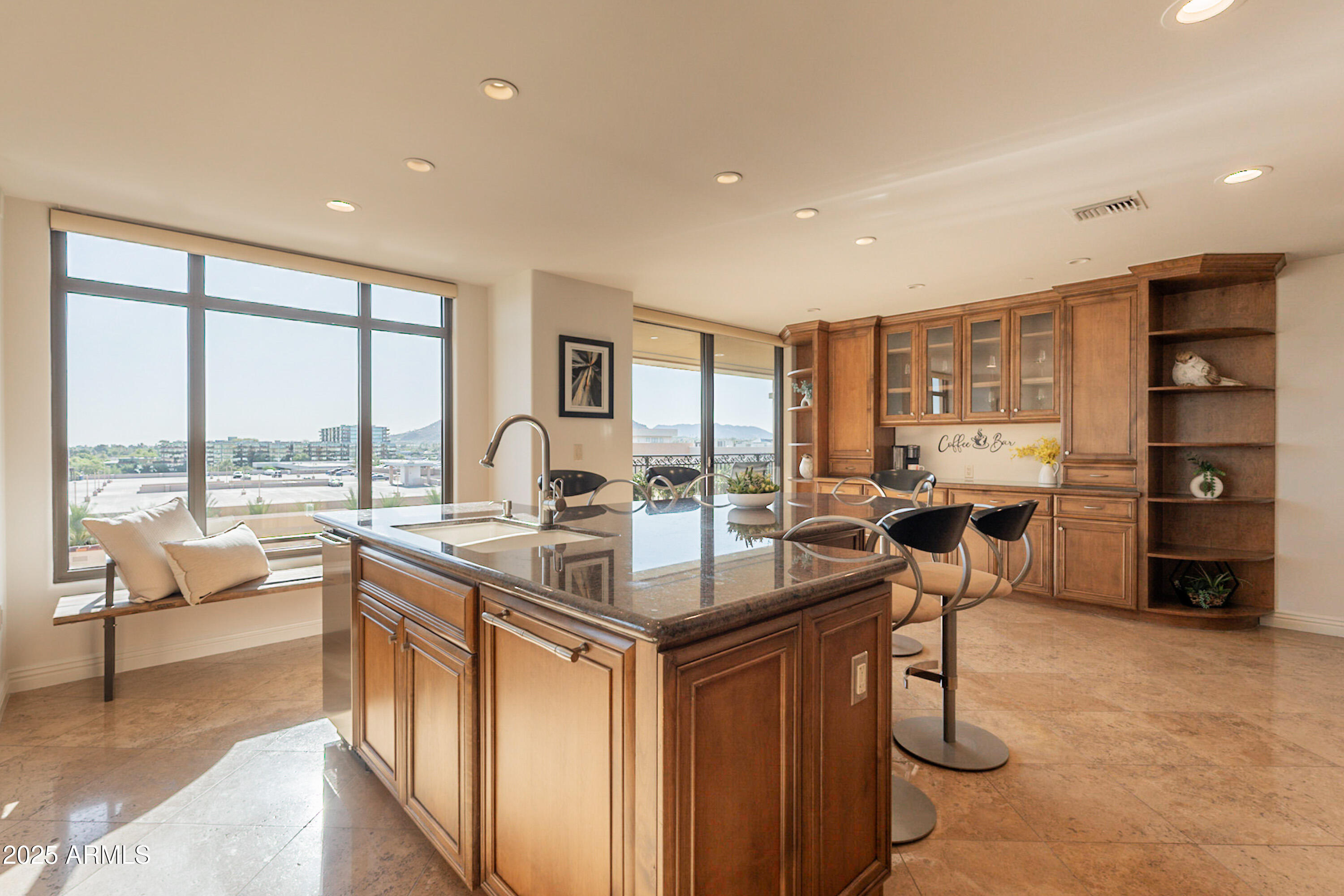 SCOTTSDALE WATERFRONT RESIDENCES CONDOMINIUM - Residential