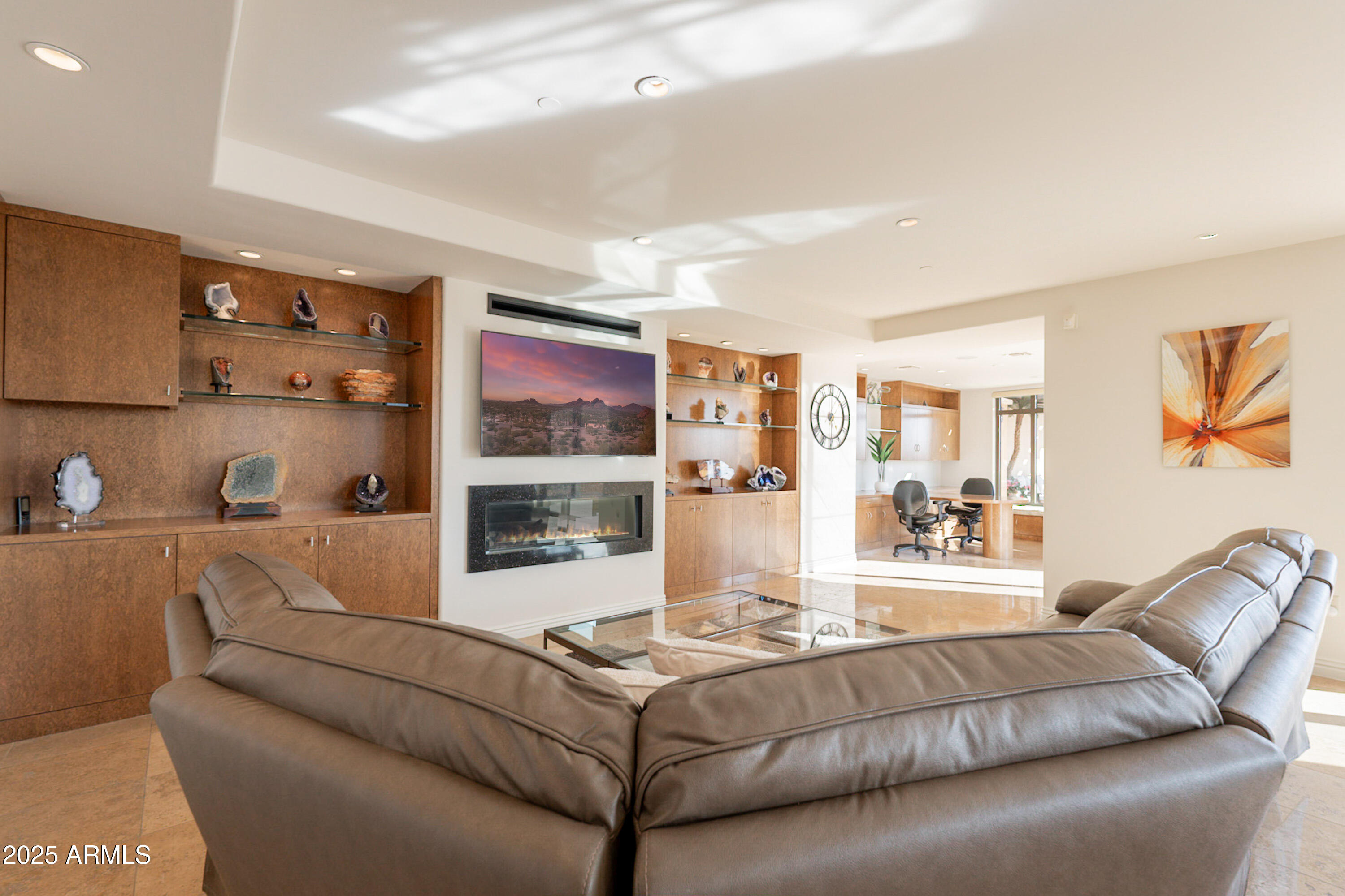 SCOTTSDALE WATERFRONT RESIDENCES CONDOMINIUM - Residential