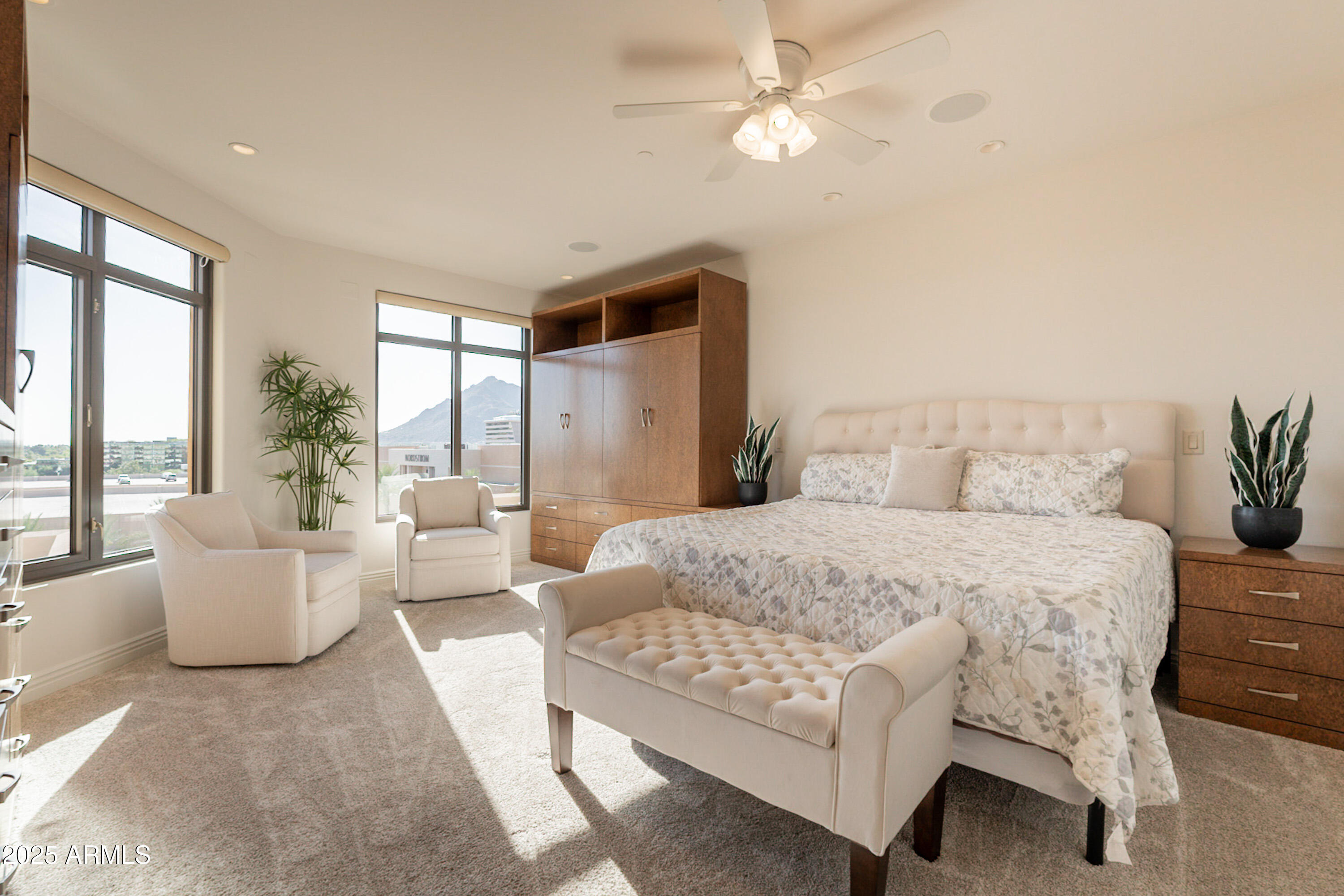 SCOTTSDALE WATERFRONT RESIDENCES CONDOMINIUM - Residential