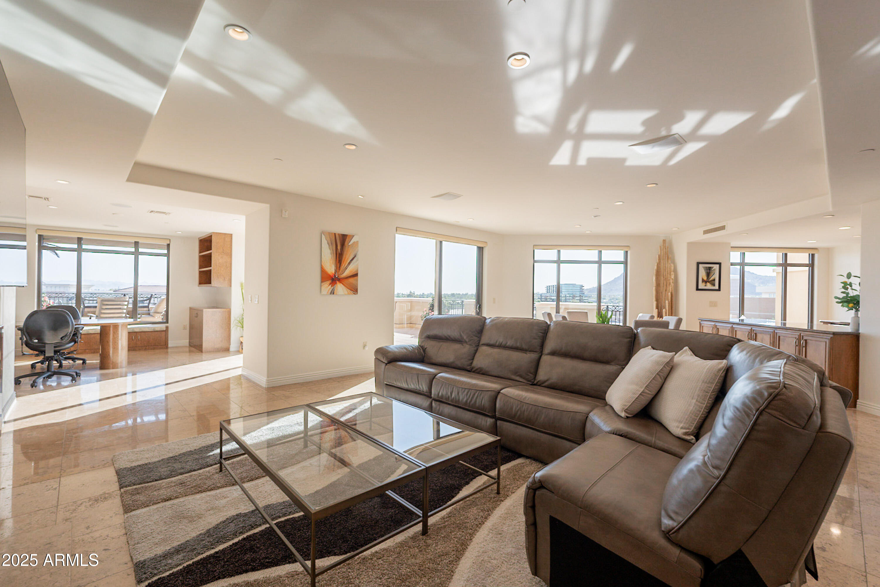 SCOTTSDALE WATERFRONT RESIDENCES CONDOMINIUM - Residential