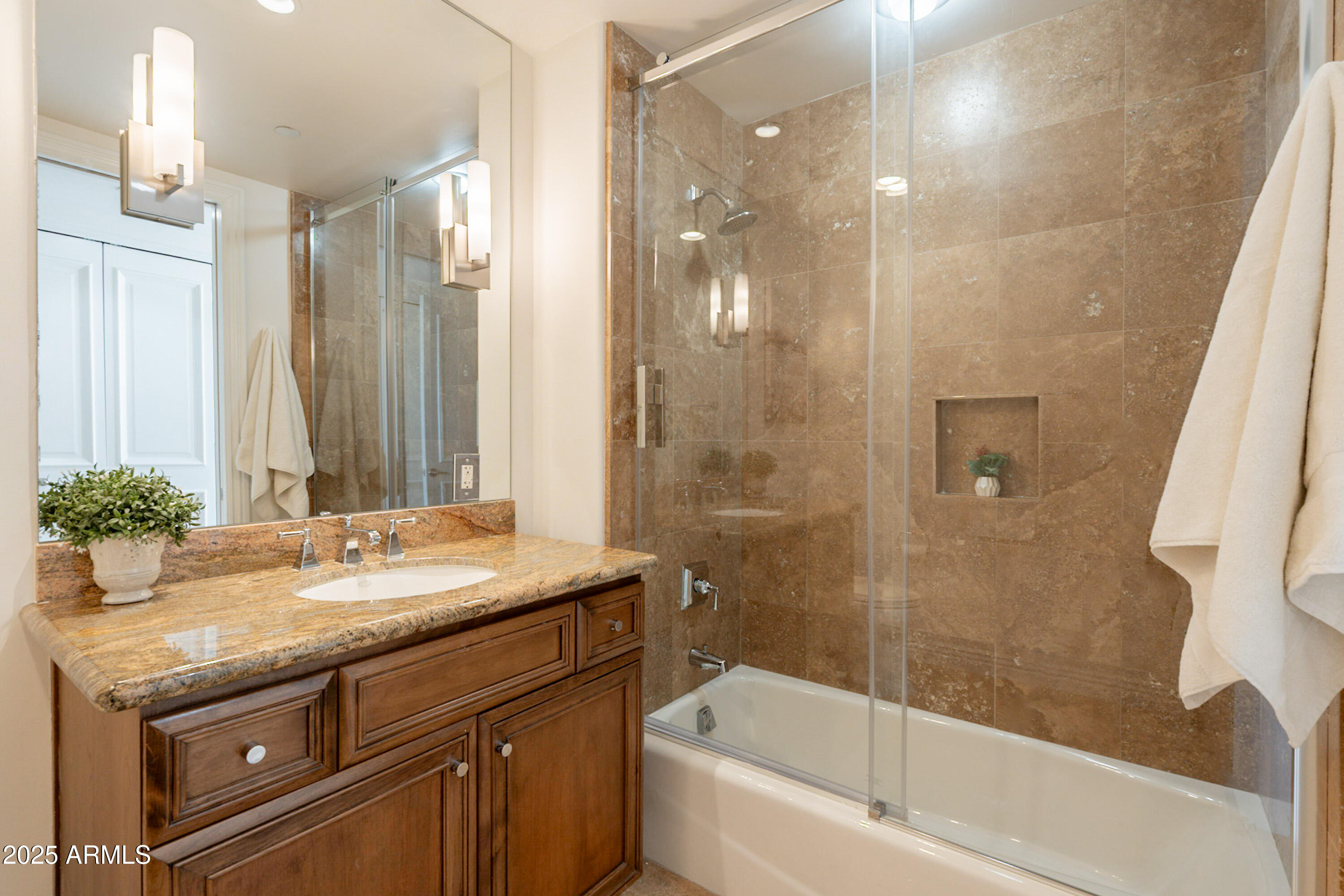 SCOTTSDALE WATERFRONT RESIDENCES CONDOMINIUM - Residential