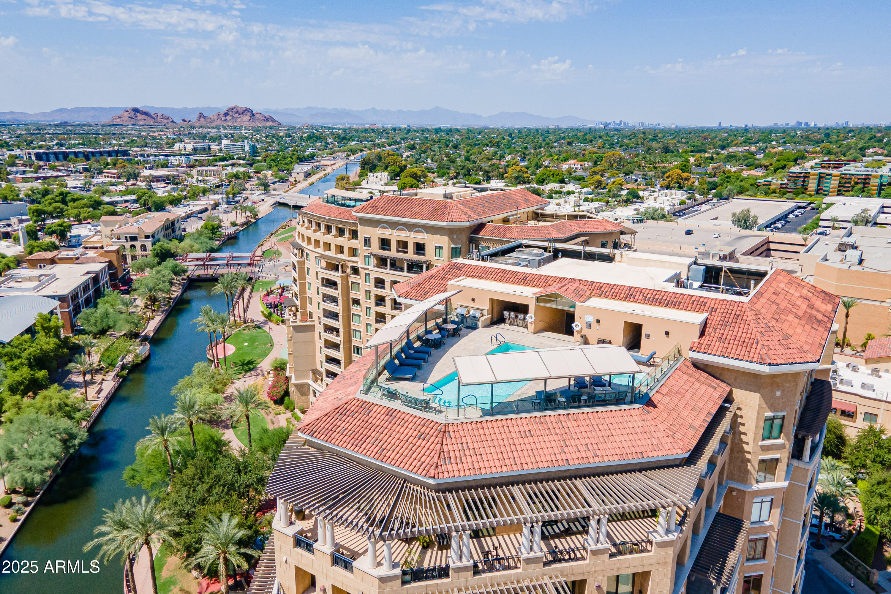SCOTTSDALE WATERFRONT RESIDENCES CONDOMINIUM - Residential