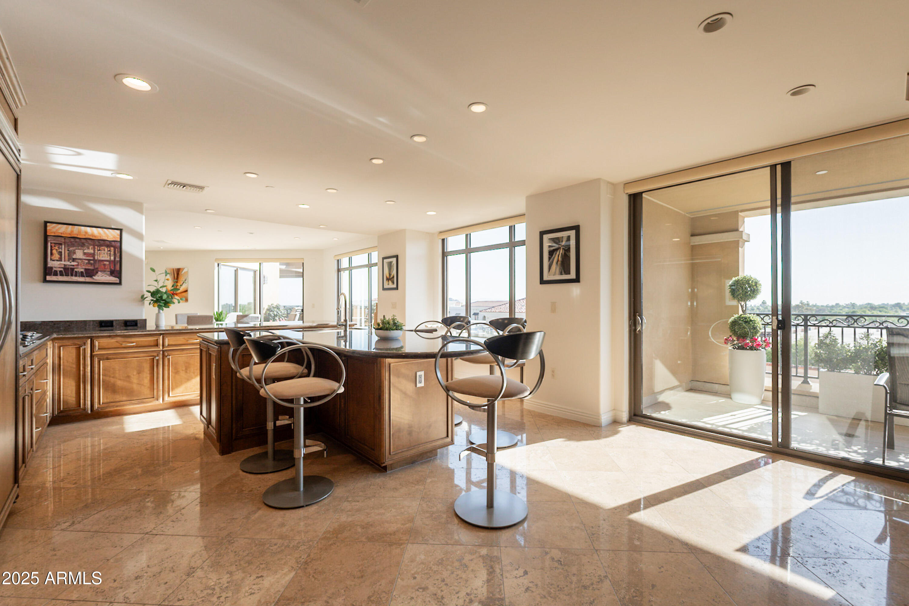 SCOTTSDALE WATERFRONT RESIDENCES CONDOMINIUM - Residential