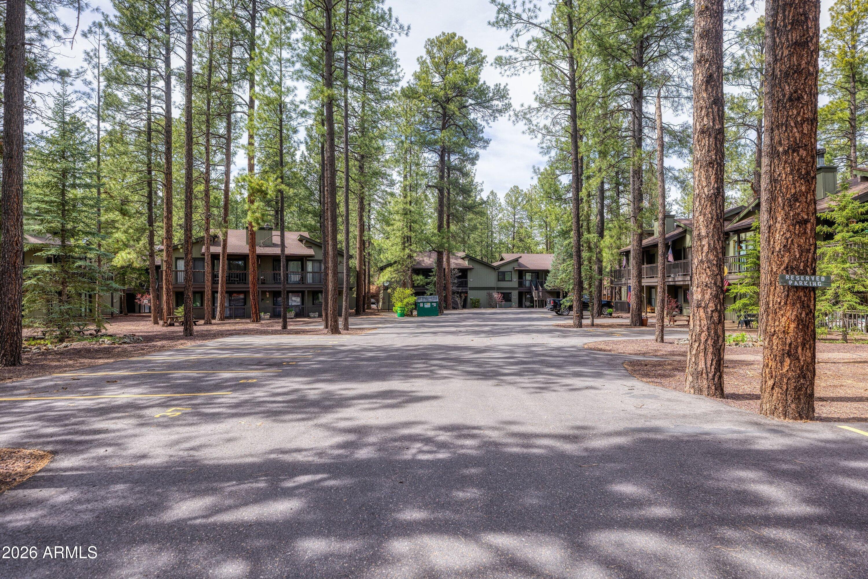 PINETOP LAKES COUNTRY CLUB SPORTS VILLAGE UNIT 2 - Residential