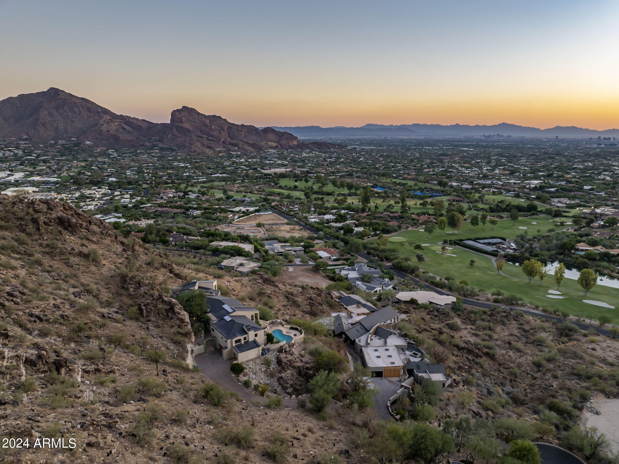 PARADISE VALLEY ESTATES - Land