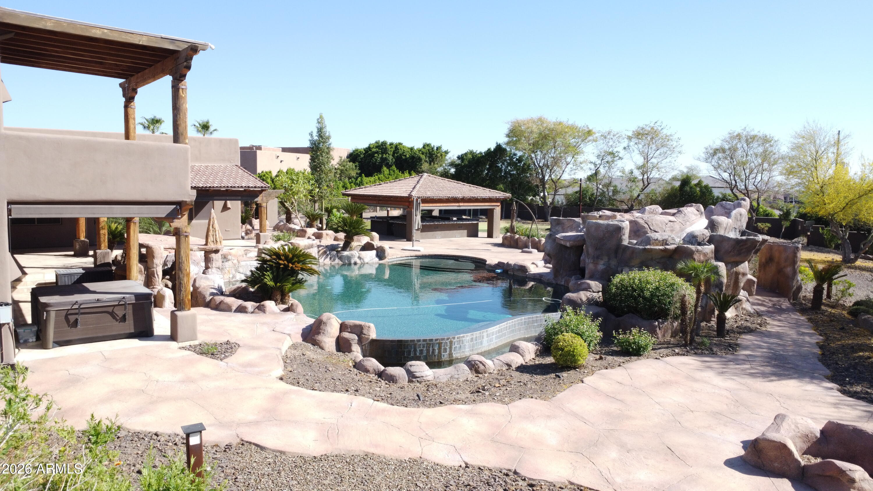 COUNTY ISLAND - Residential