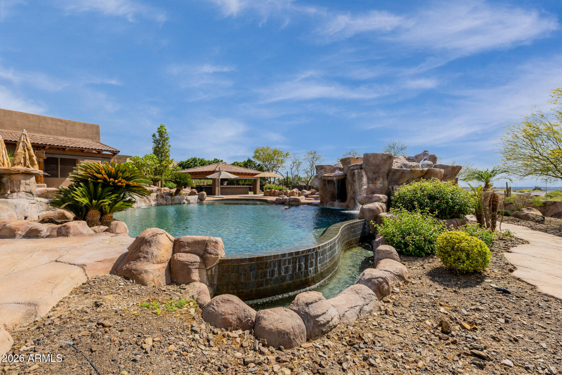 COUNTY ISLAND - Residential