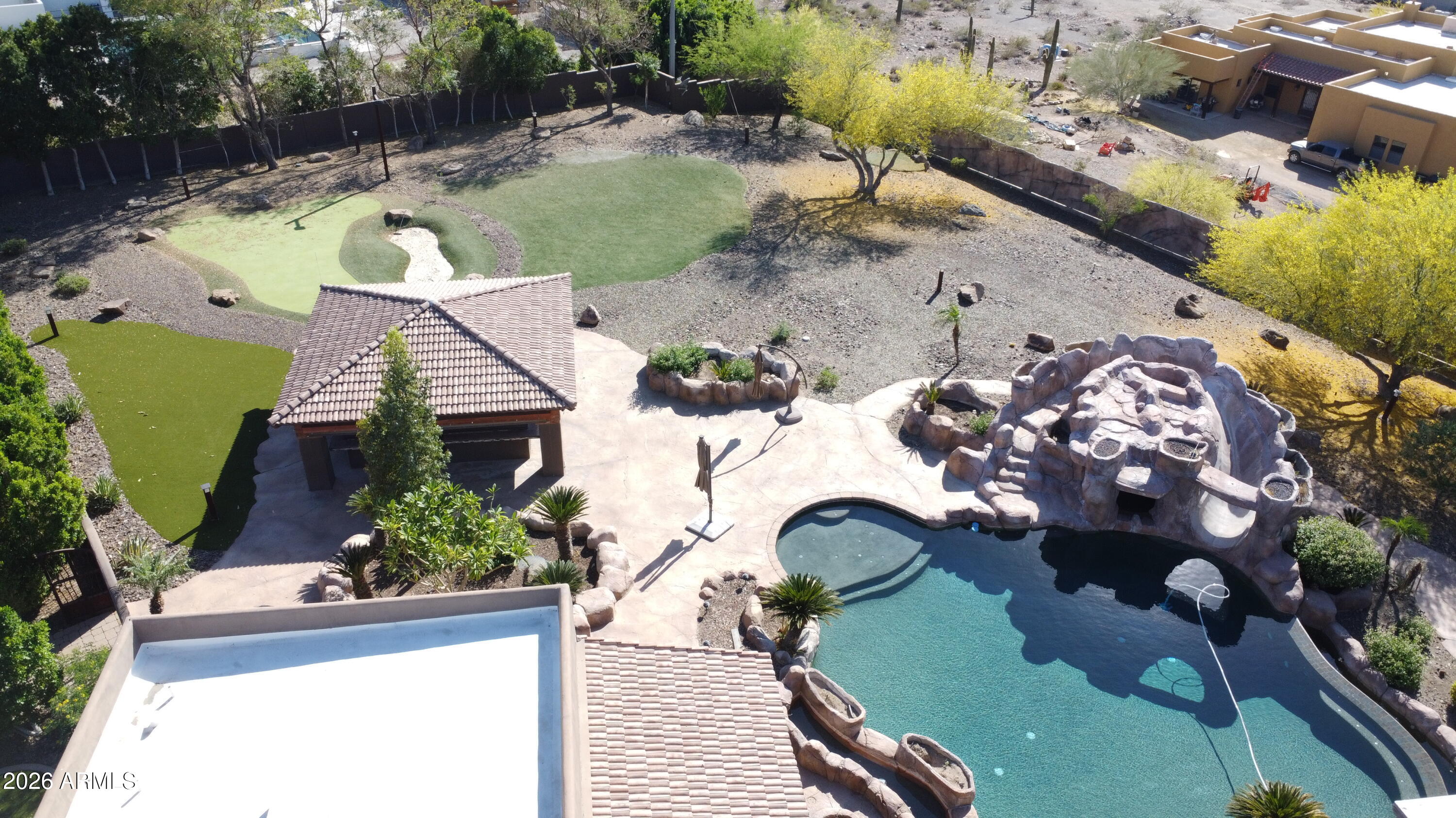 COUNTY ISLAND - Residential