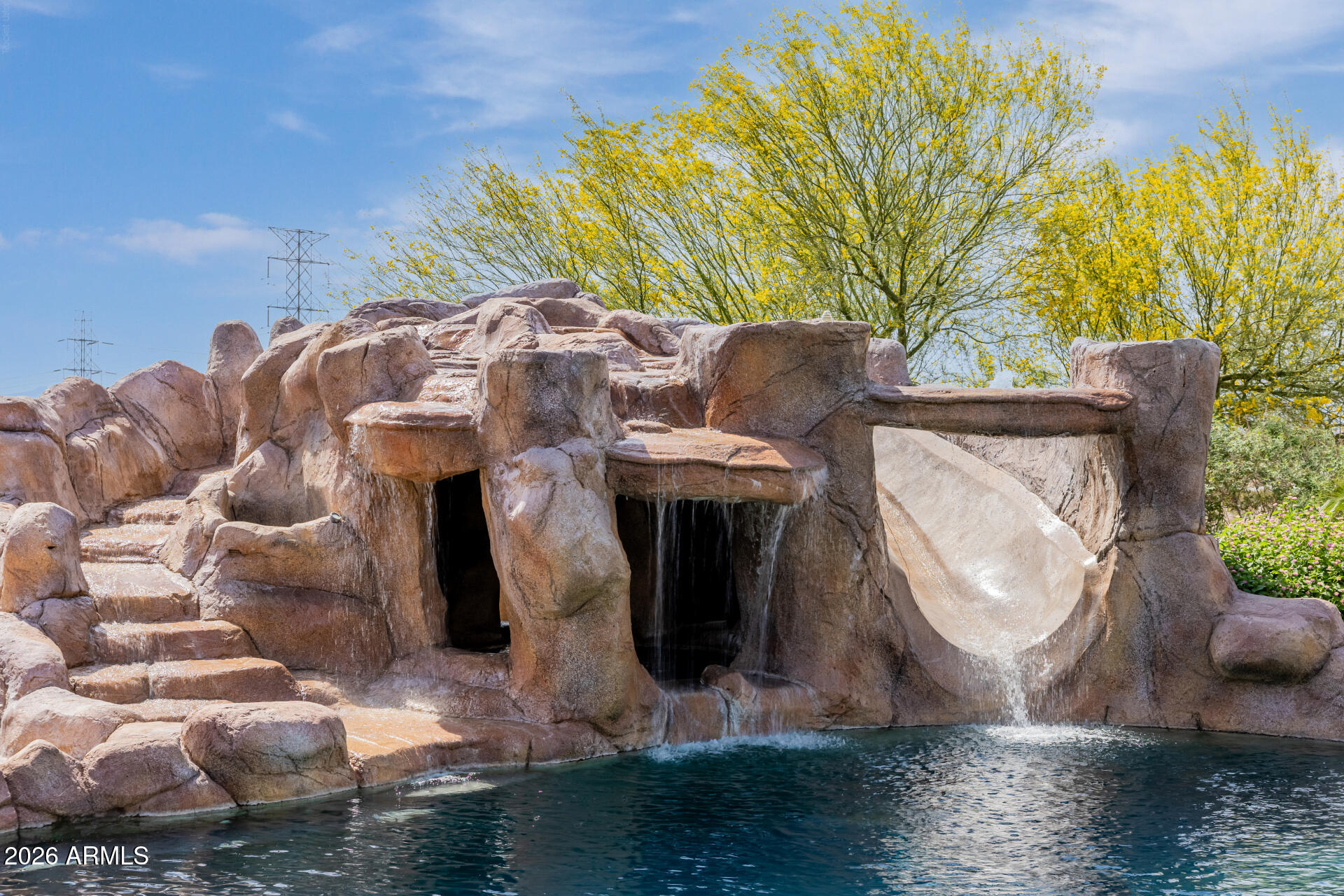 COUNTY ISLAND - Residential