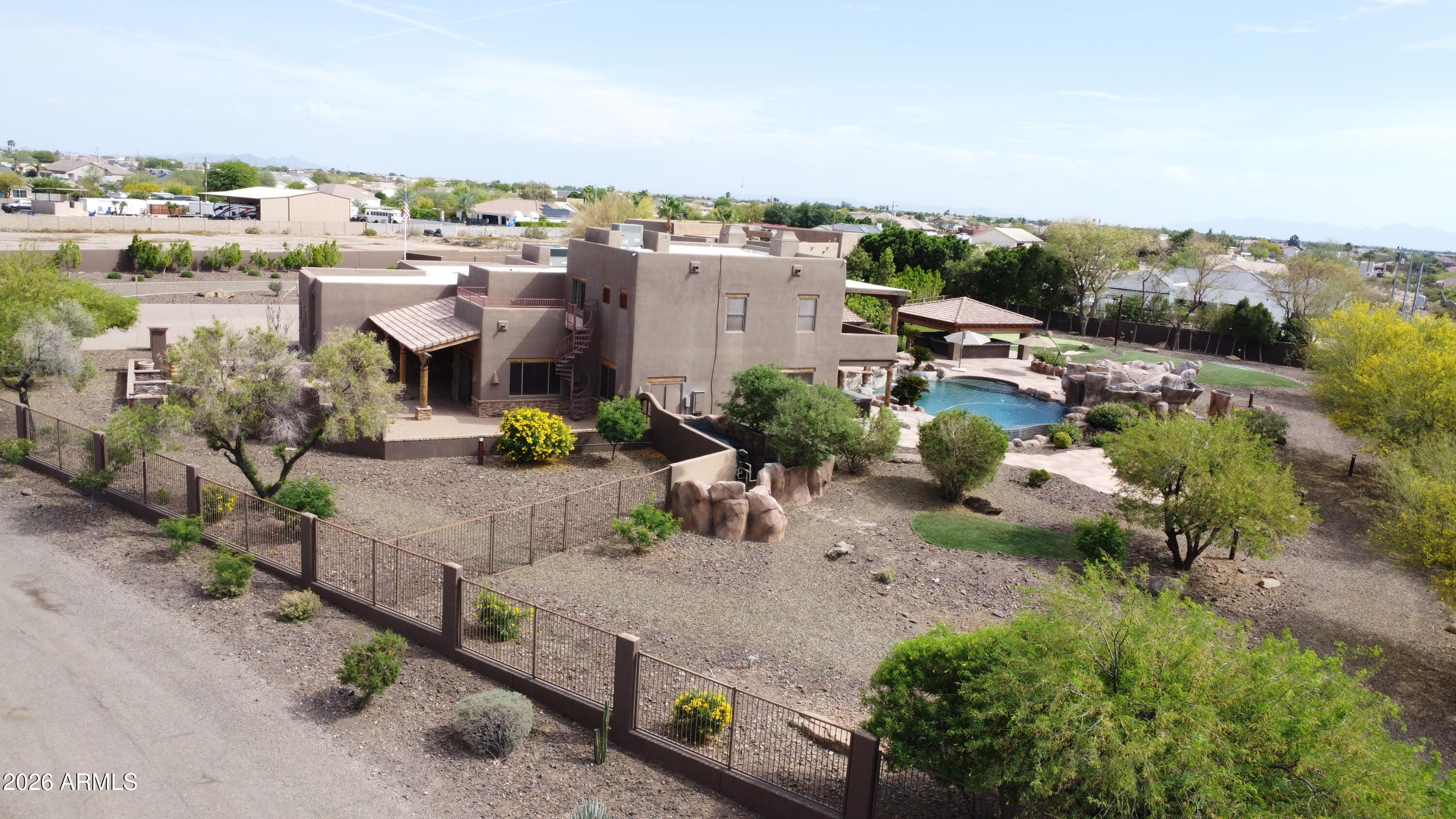 COUNTY ISLAND - Residential