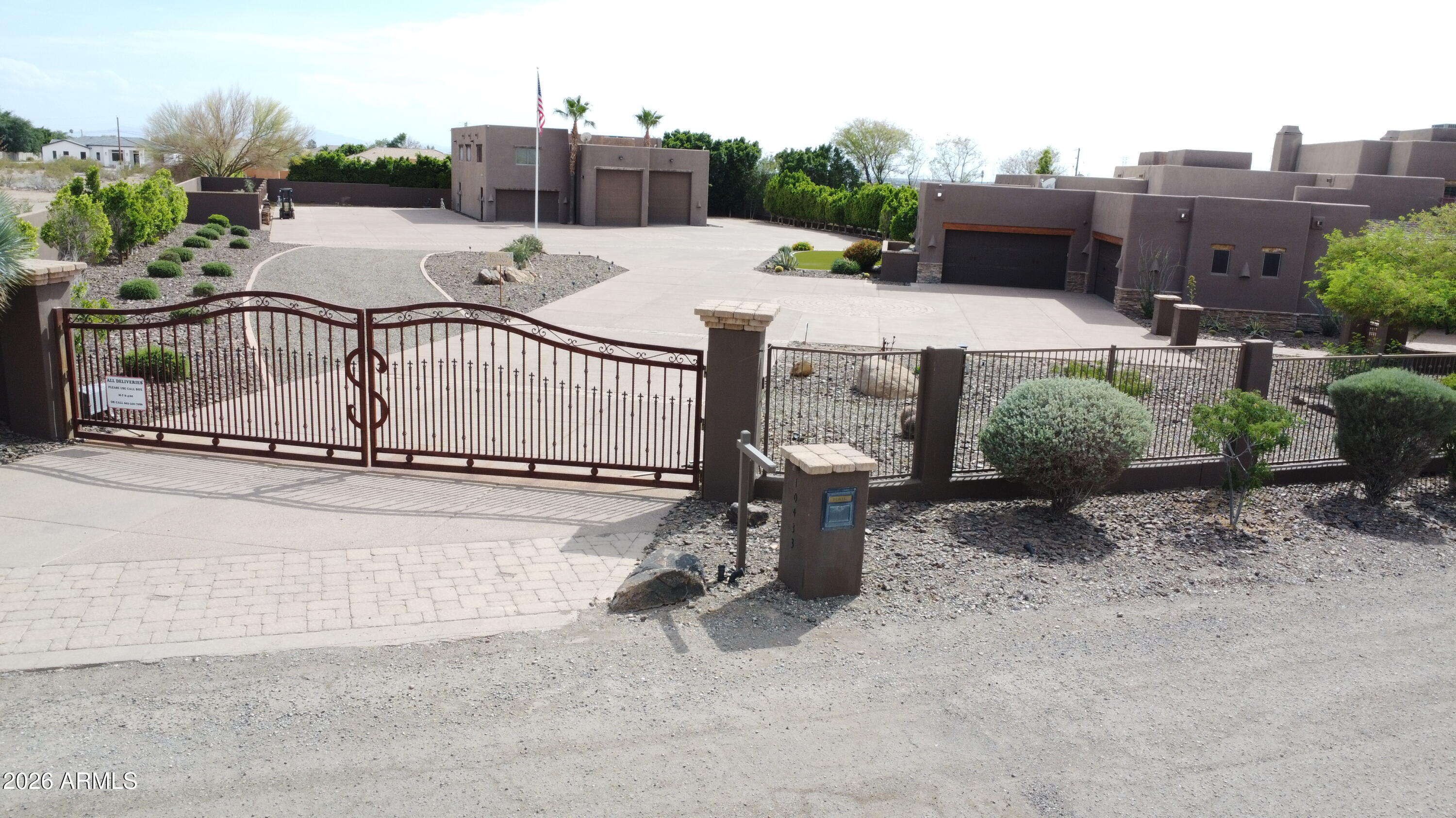 COUNTY ISLAND - Residential