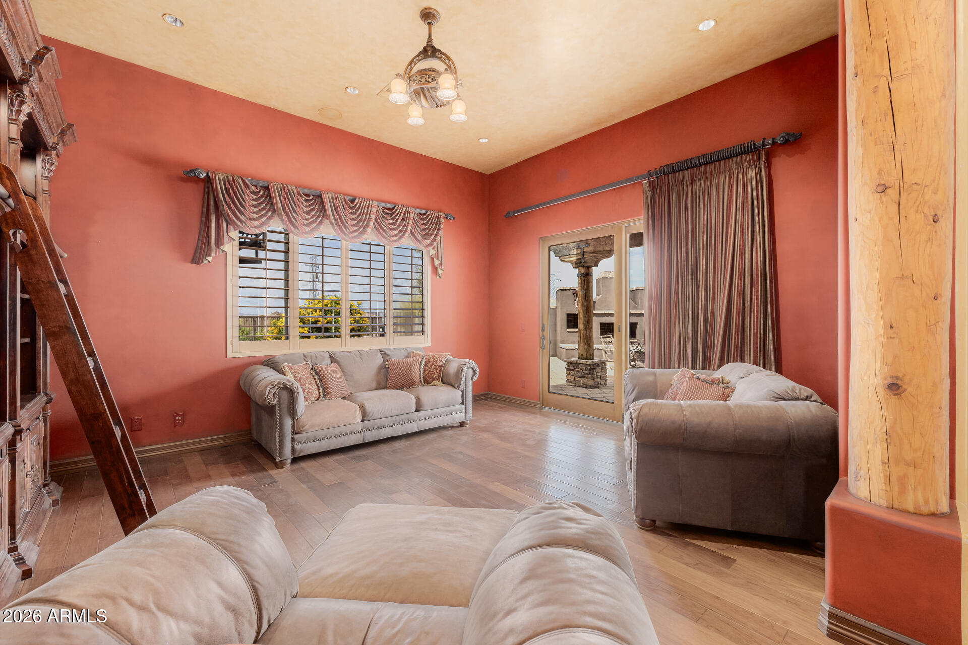COUNTY ISLAND - Residential