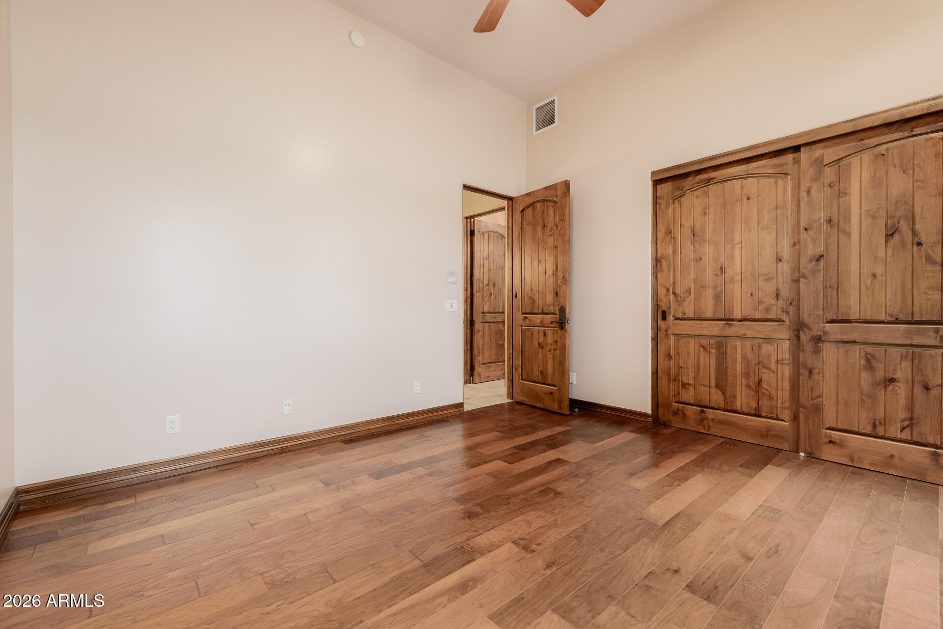 COUNTY ISLAND - Residential