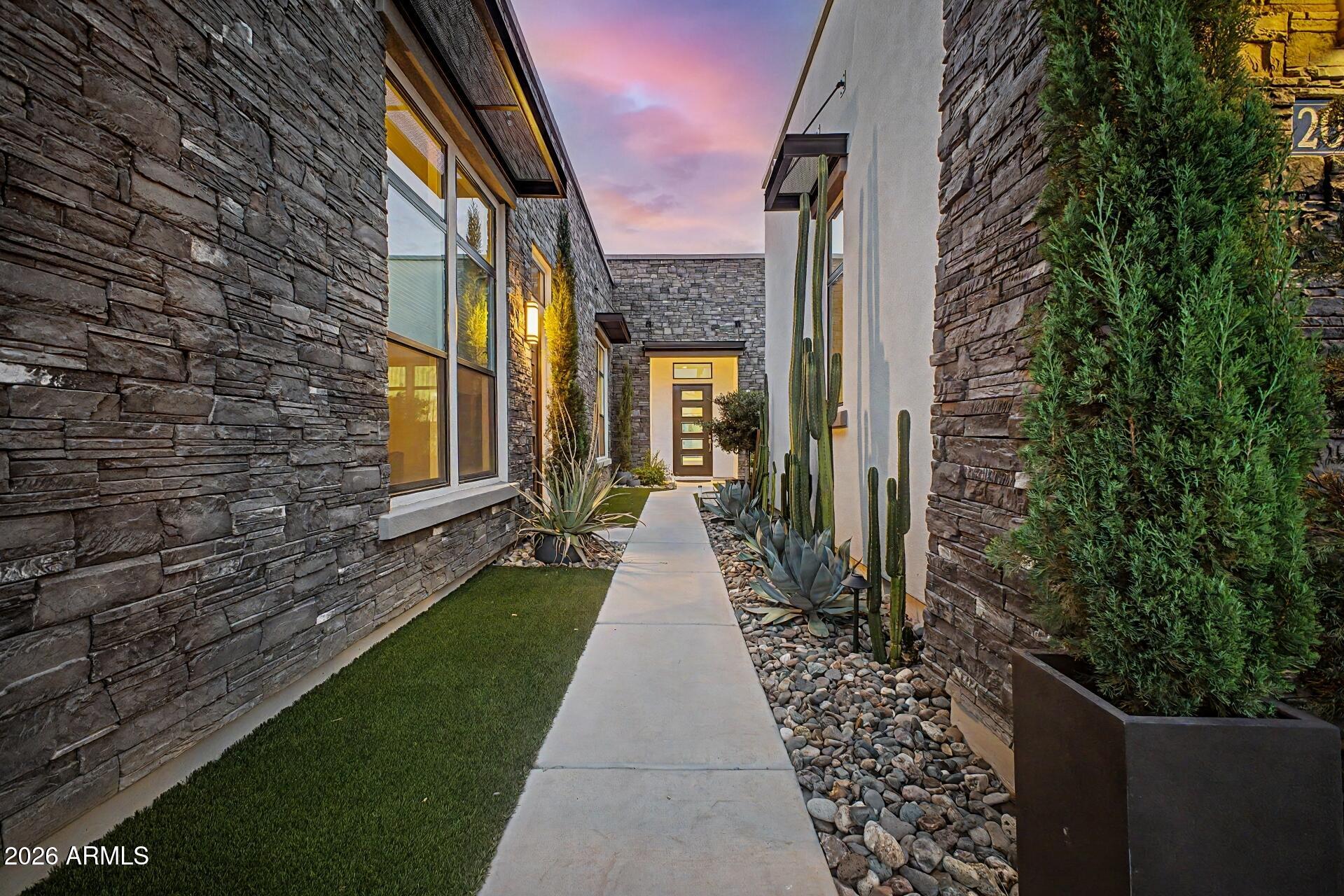 BRIDLE RANCH - Residential