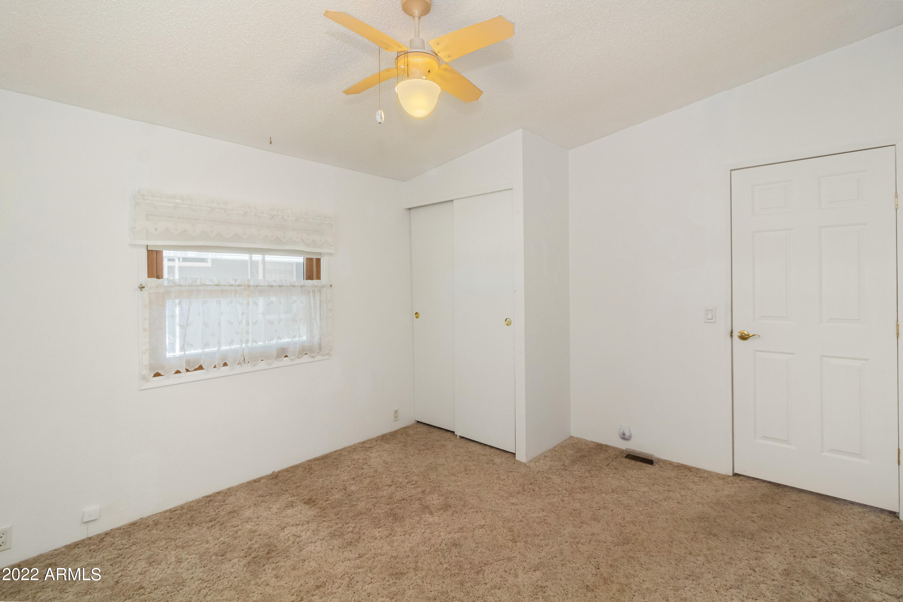 Sierra Vista Mobile Home Village - Residential