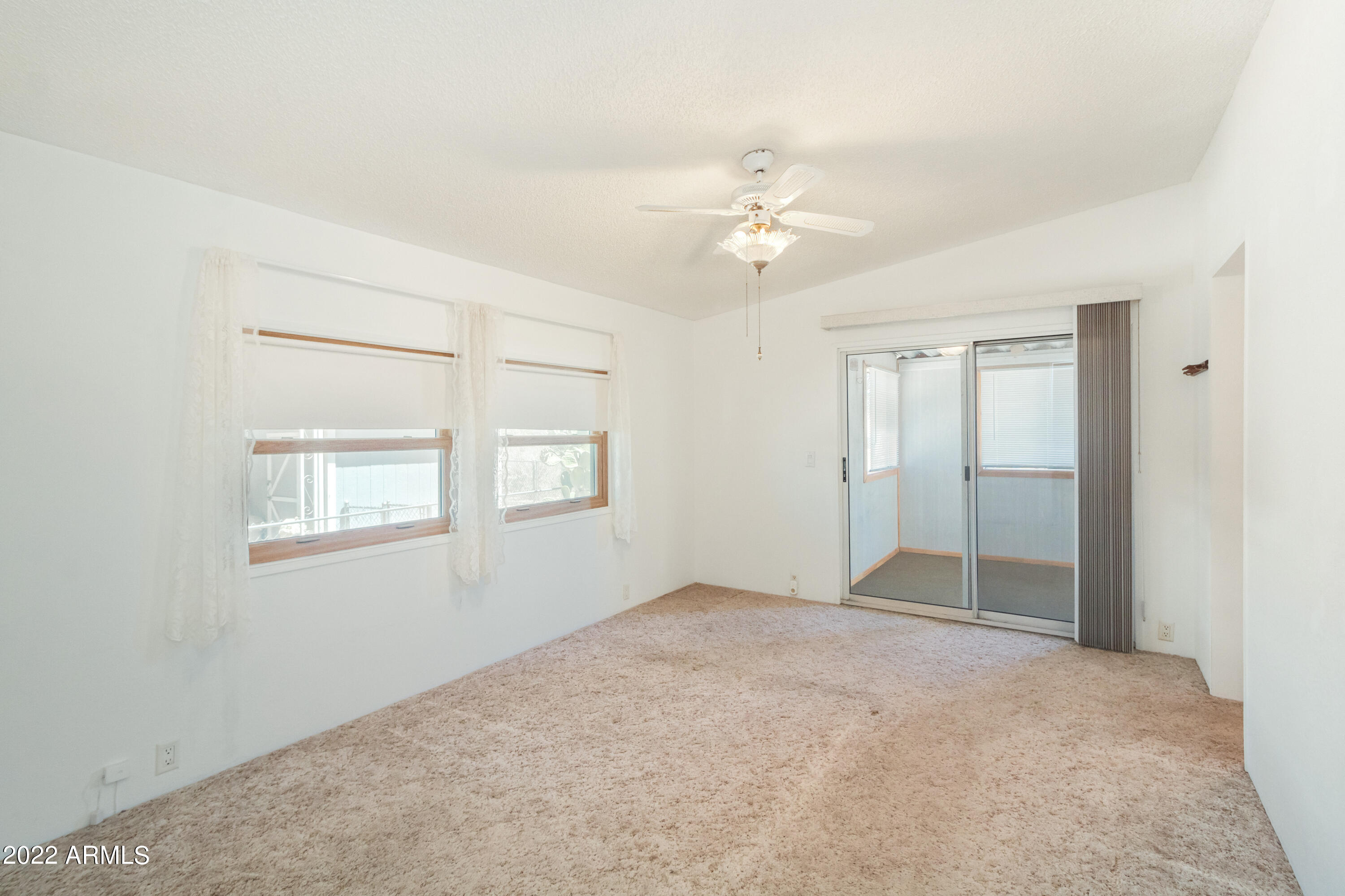 Sierra Vista Mobile Home Village - Residential