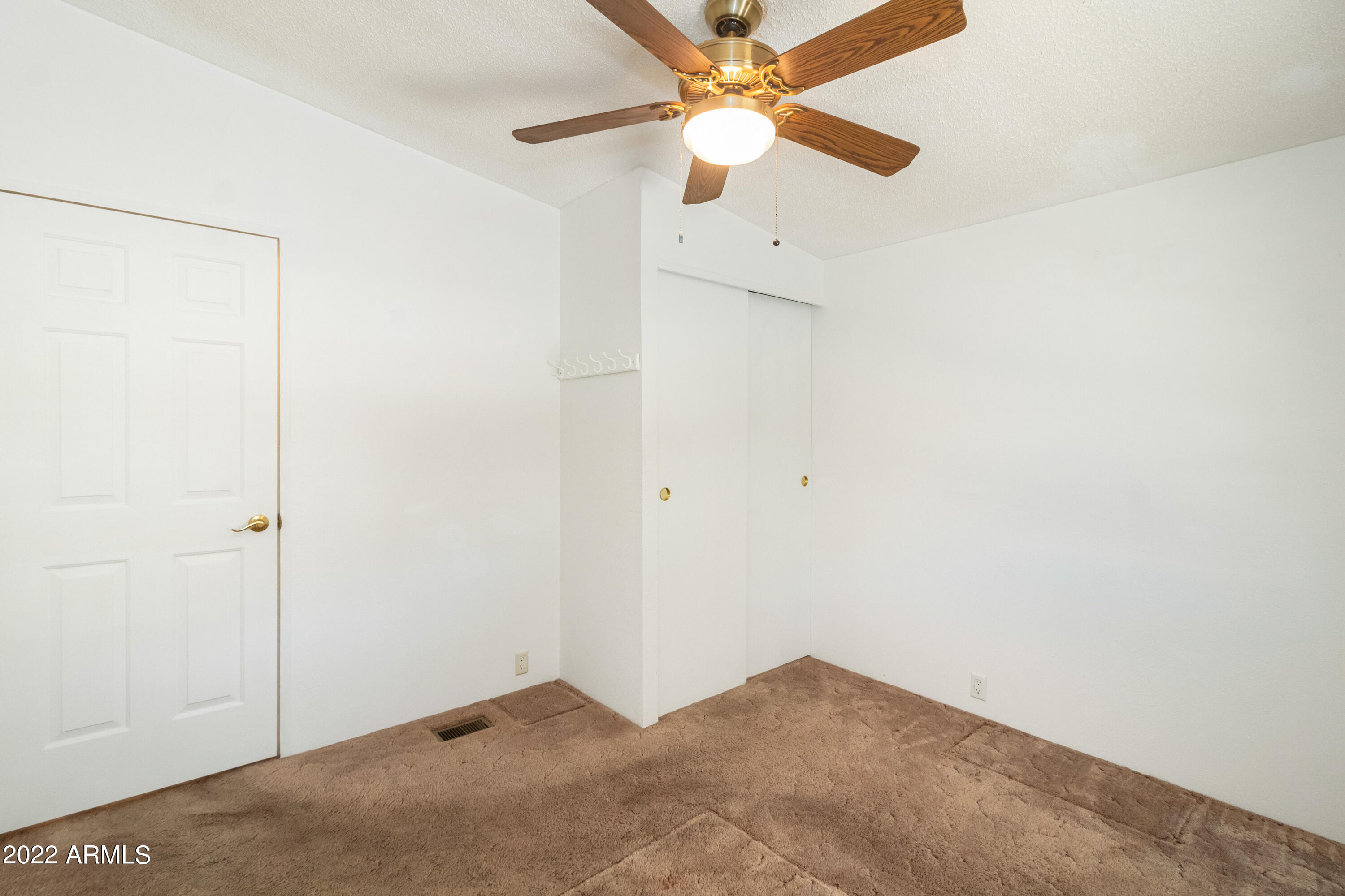 Sierra Vista Mobile Home Village - Residential