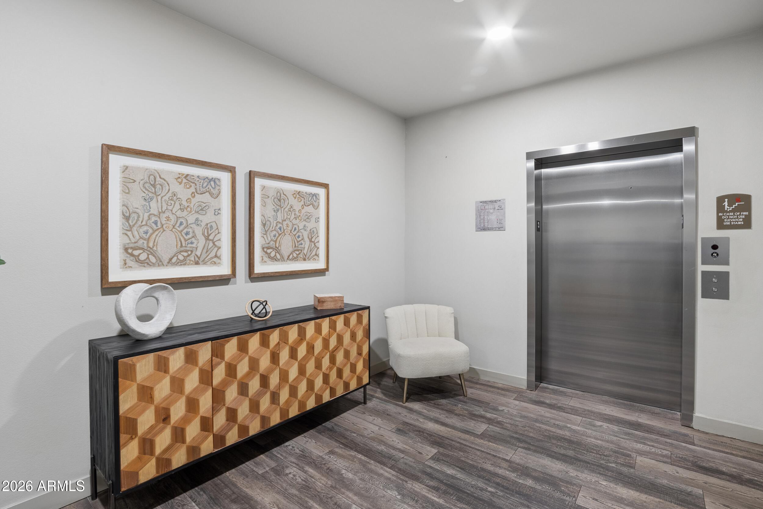 CAYS AT DOWNTOWN OCOTILLO CONDOMINIUM AMD REPLAT - Residential
