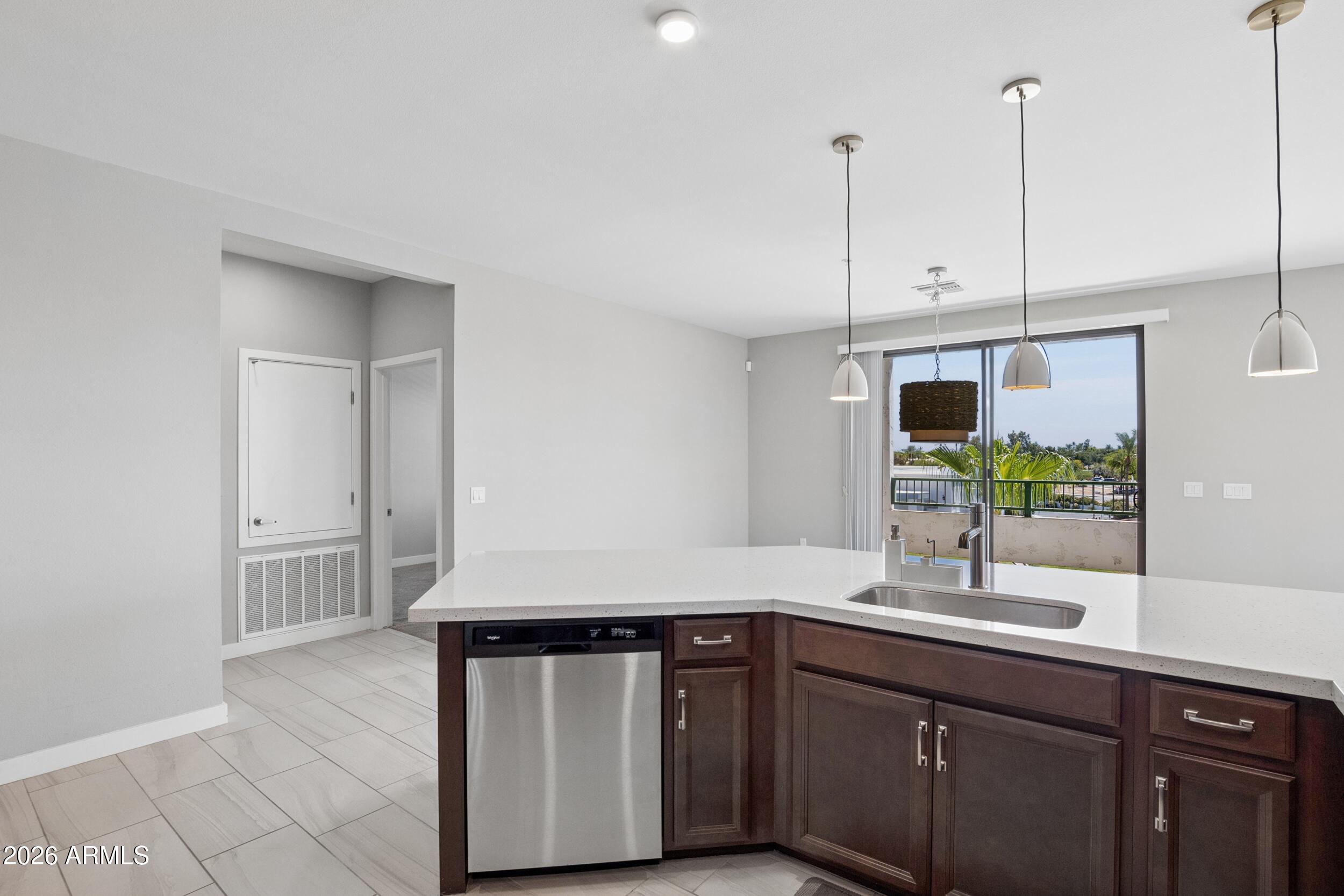 CAYS AT DOWNTOWN OCOTILLO CONDOMINIUM AMD REPLAT - Residential