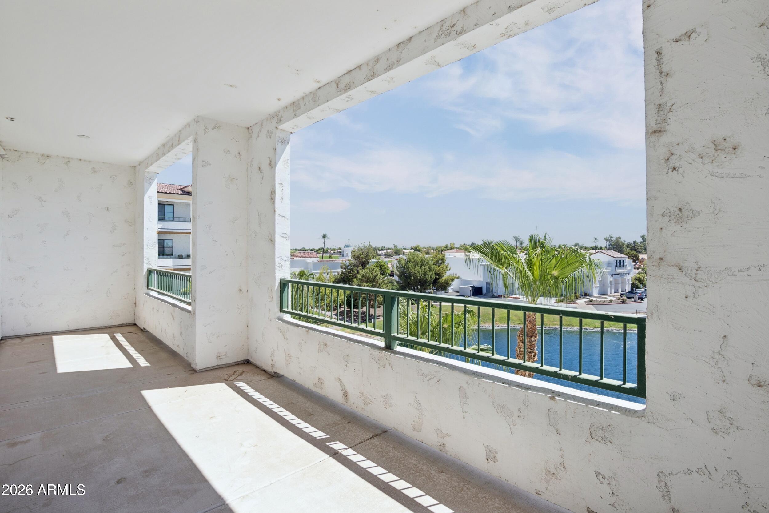 CAYS AT DOWNTOWN OCOTILLO CONDOMINIUM AMD REPLAT - Residential