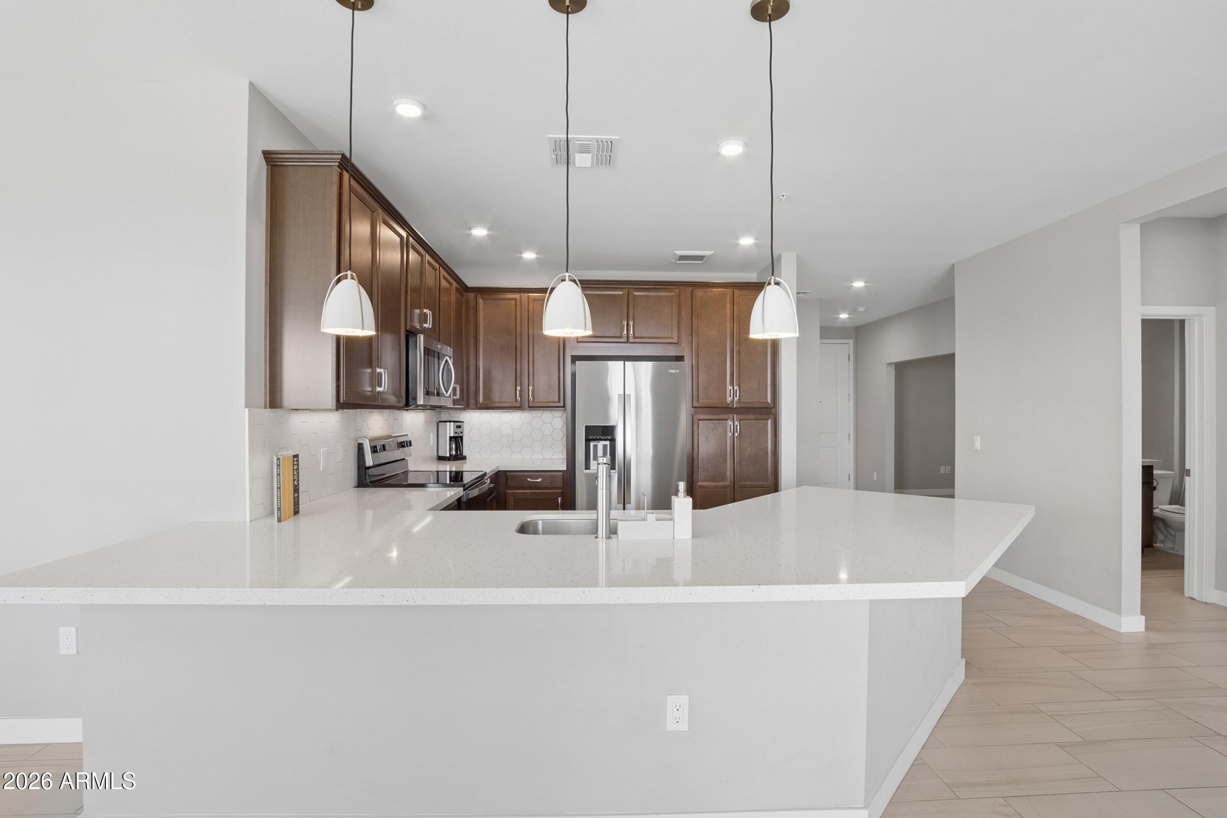CAYS AT DOWNTOWN OCOTILLO CONDOMINIUM AMD REPLAT - Residential