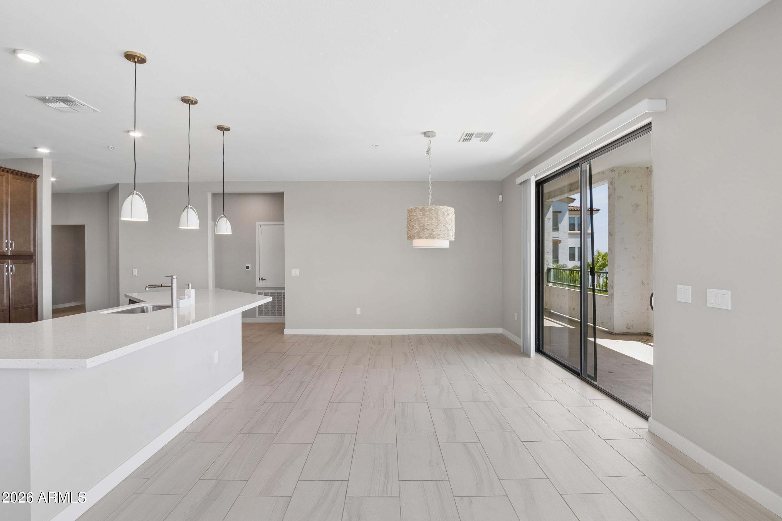 CAYS AT DOWNTOWN OCOTILLO CONDOMINIUM AMD REPLAT - Residential