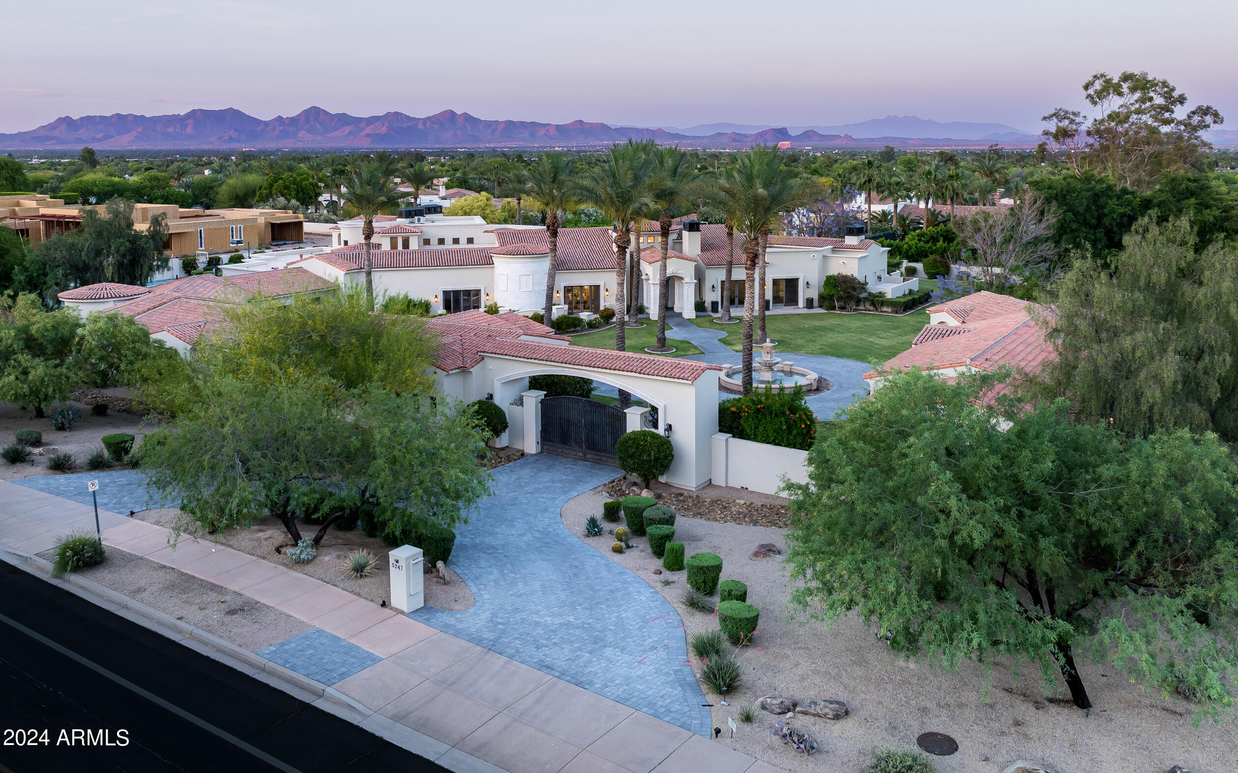 CAMELBACK LANDS - Residential
