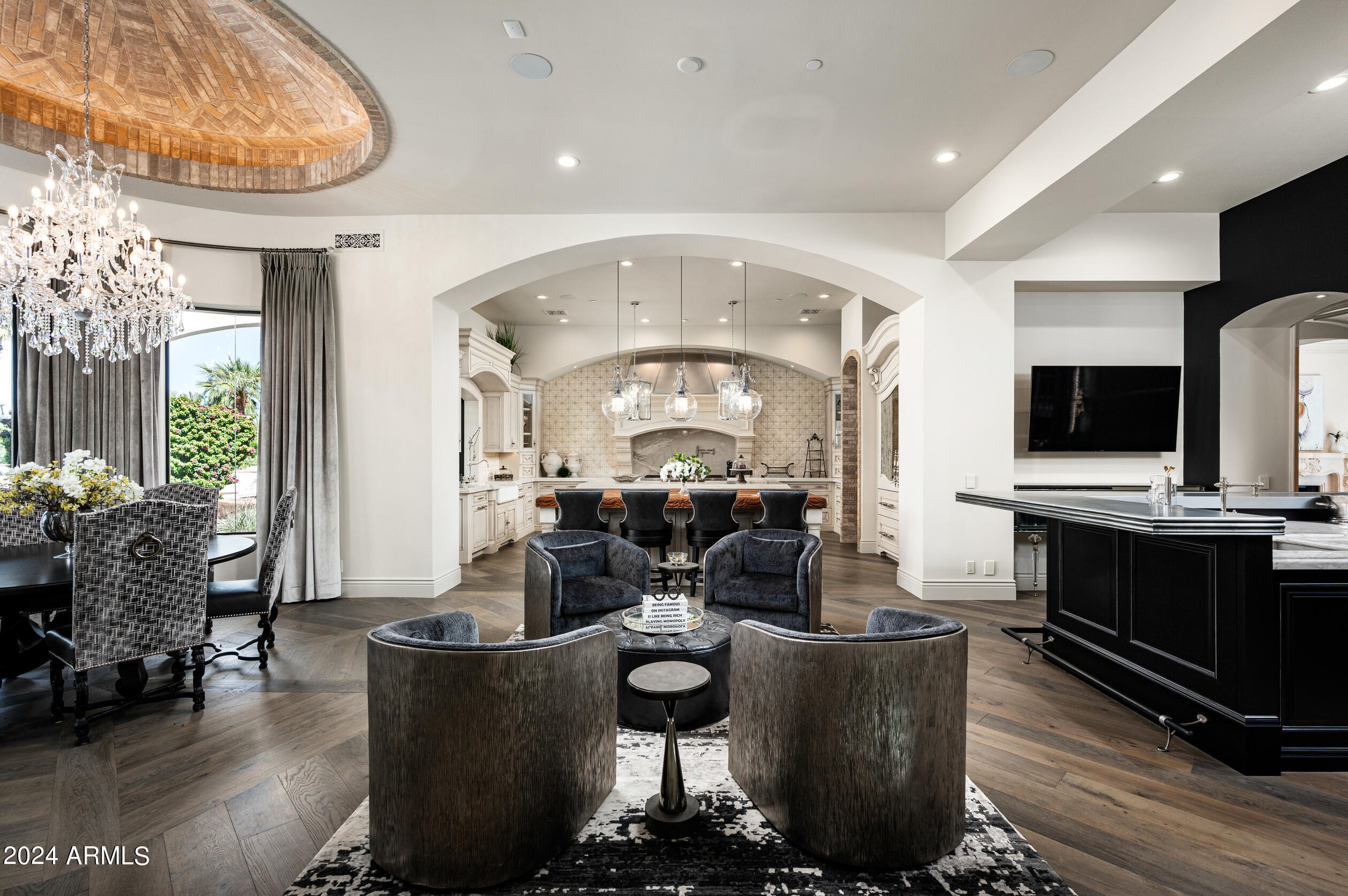CAMELBACK LANDS - Residential