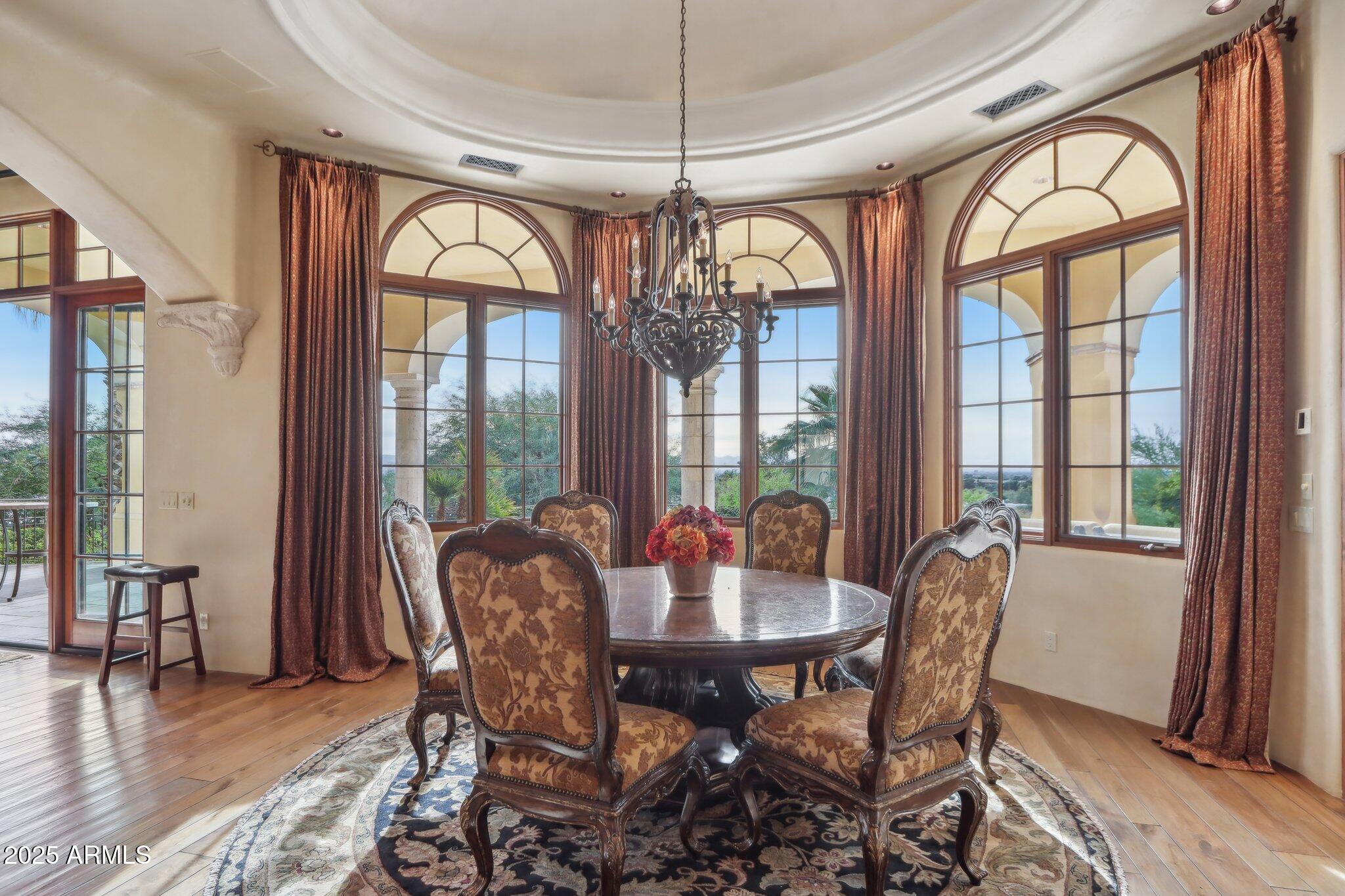 RED ROCK • ARCADIA - Residential
