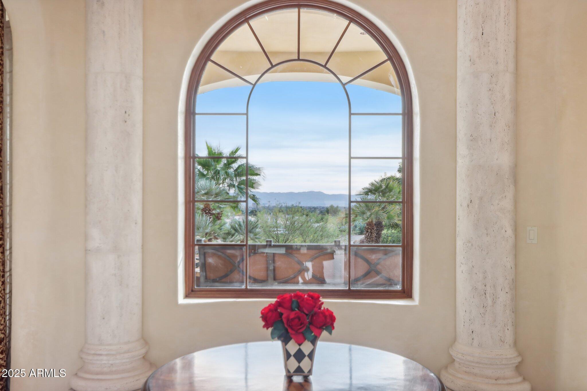 RED ROCK • ARCADIA - Residential