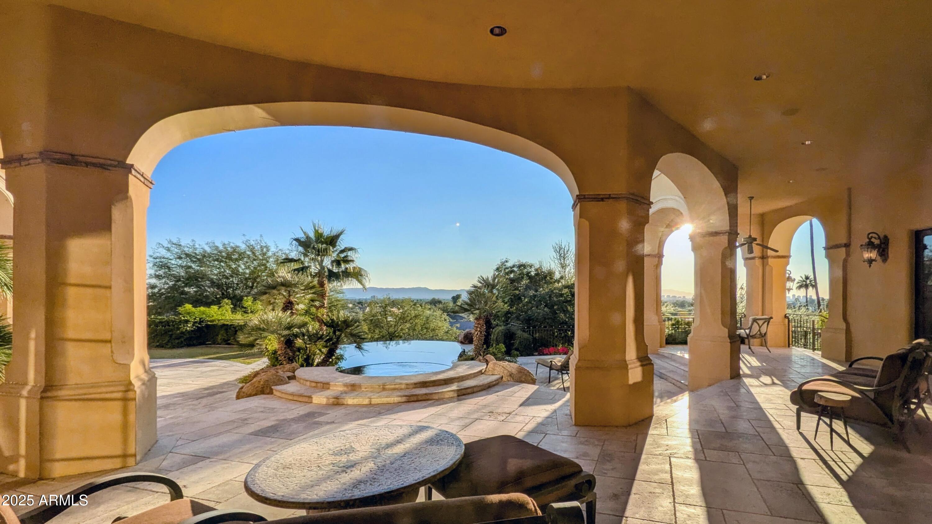 RED ROCK • ARCADIA - Residential