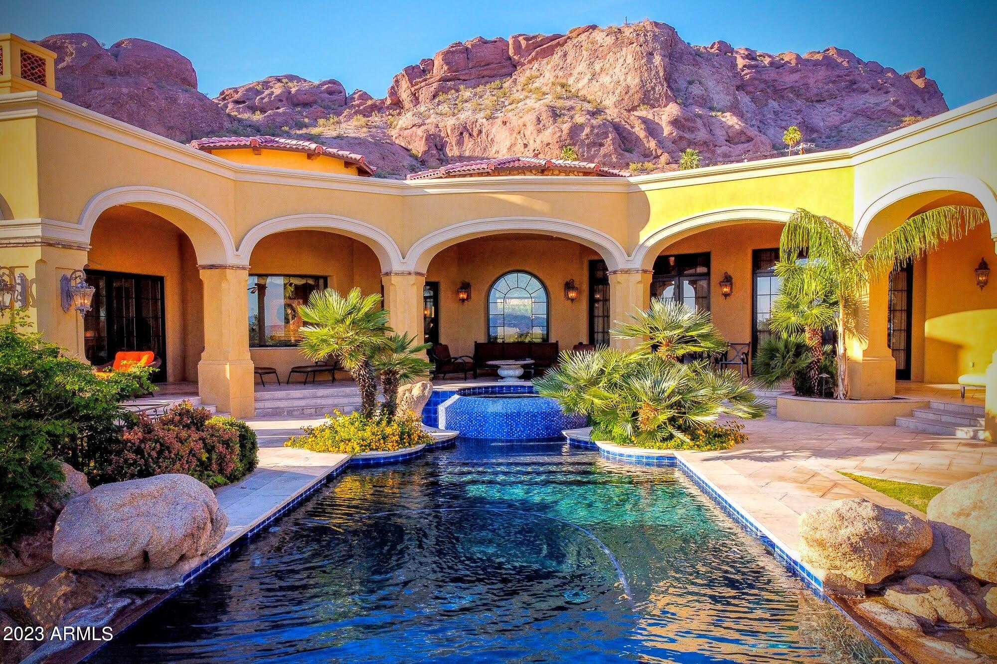RED ROCK • ARCADIA - Residential