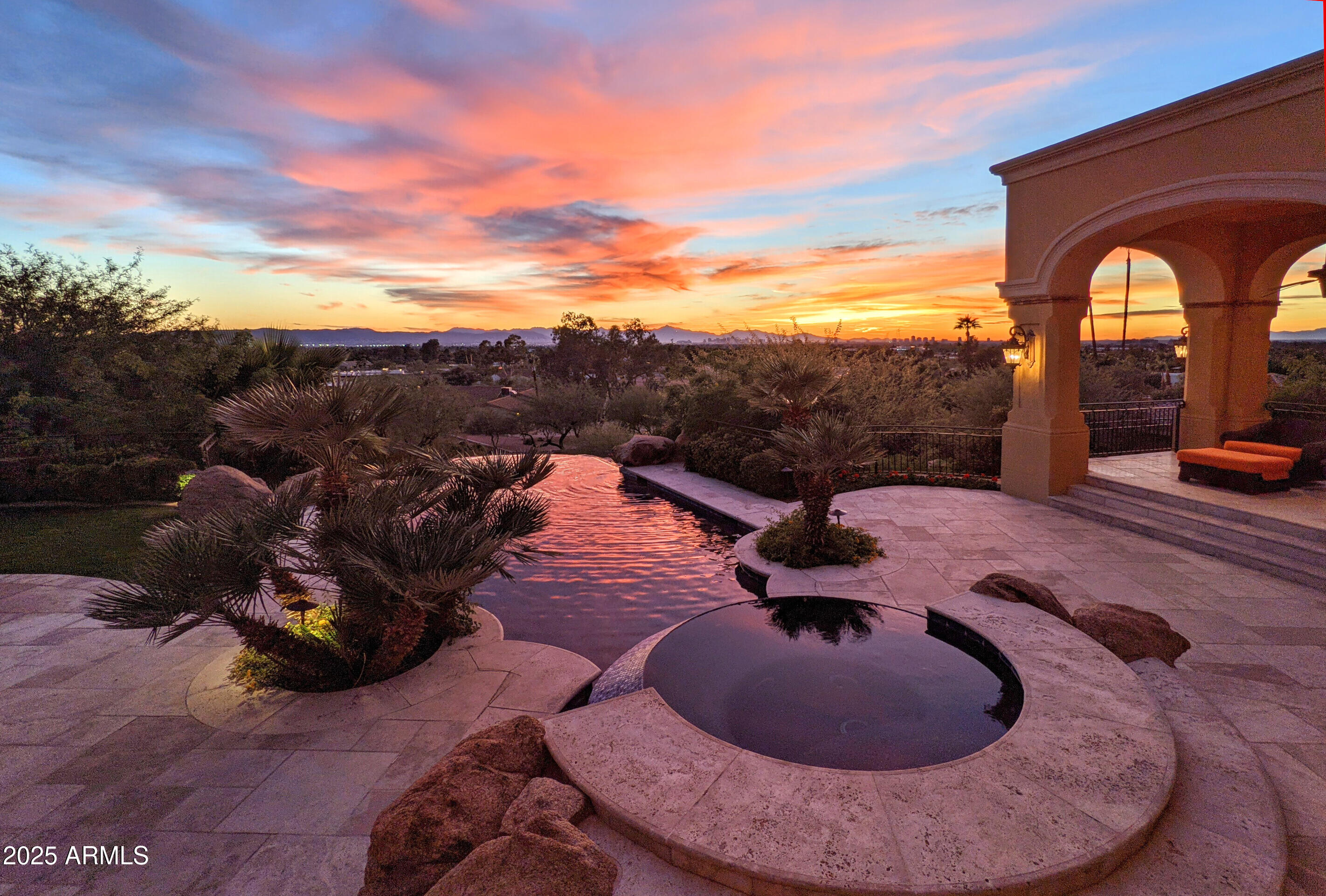 RED ROCK • ARCADIA - Residential