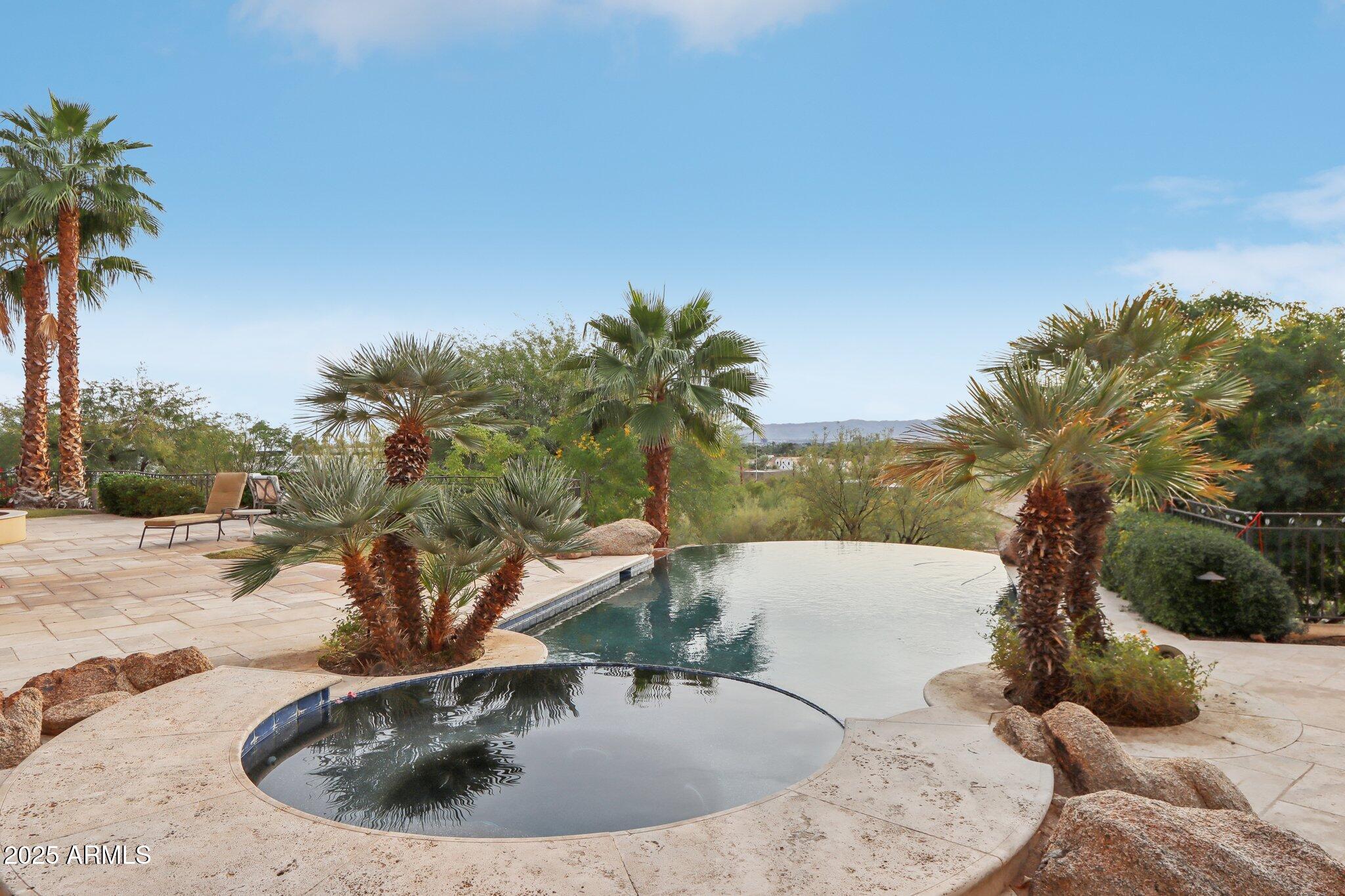 RED ROCK • ARCADIA - Residential