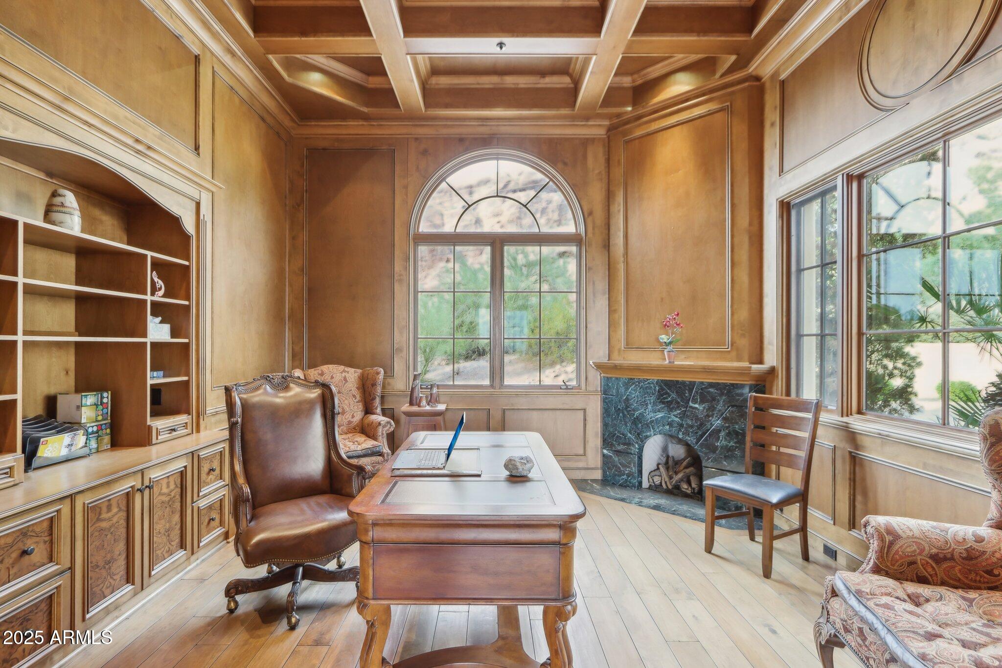 RED ROCK • ARCADIA - Residential