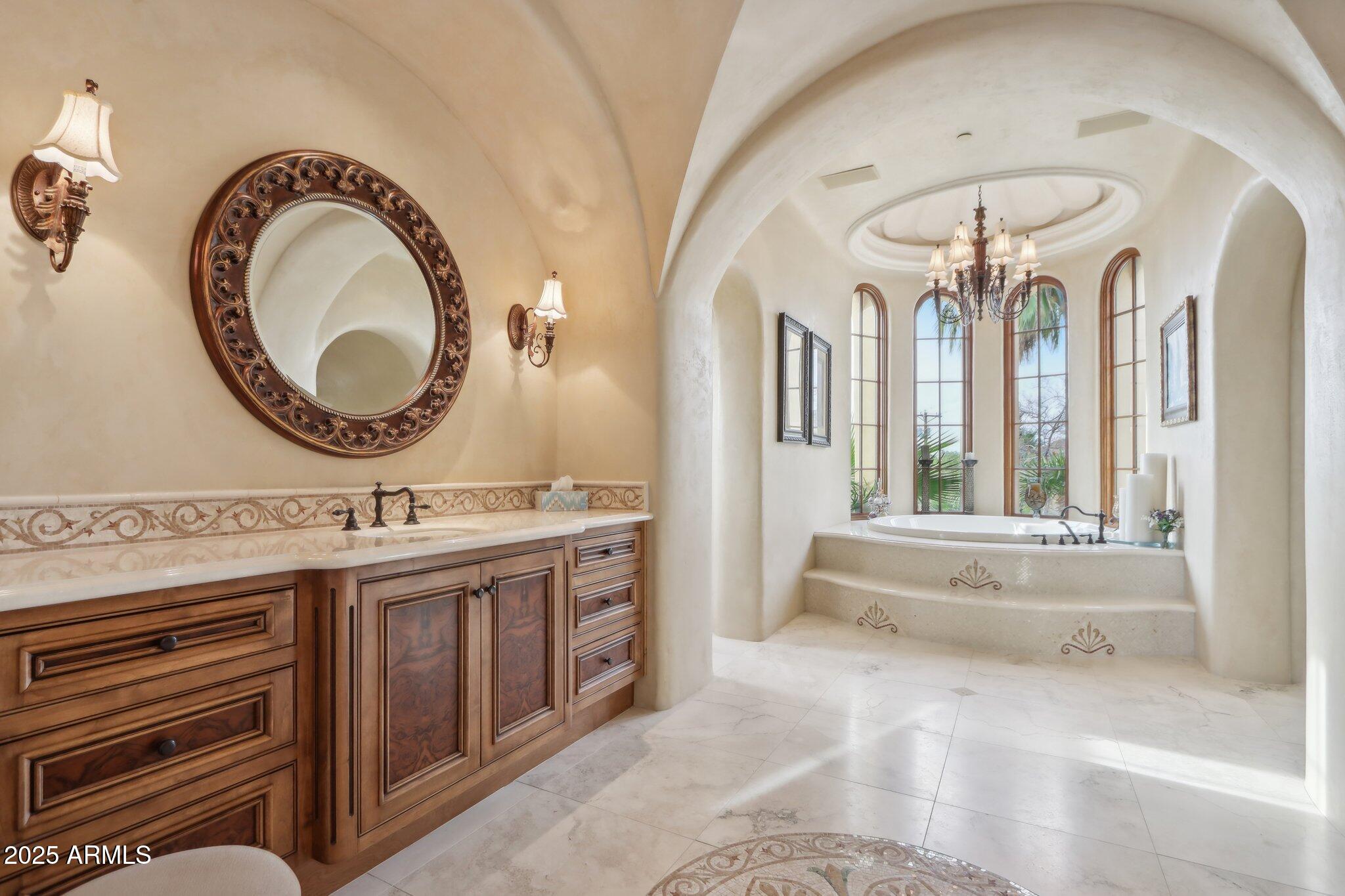 RED ROCK • ARCADIA - Residential