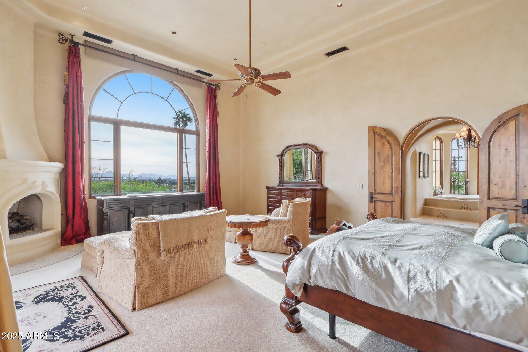 RED ROCK • ARCADIA - Residential