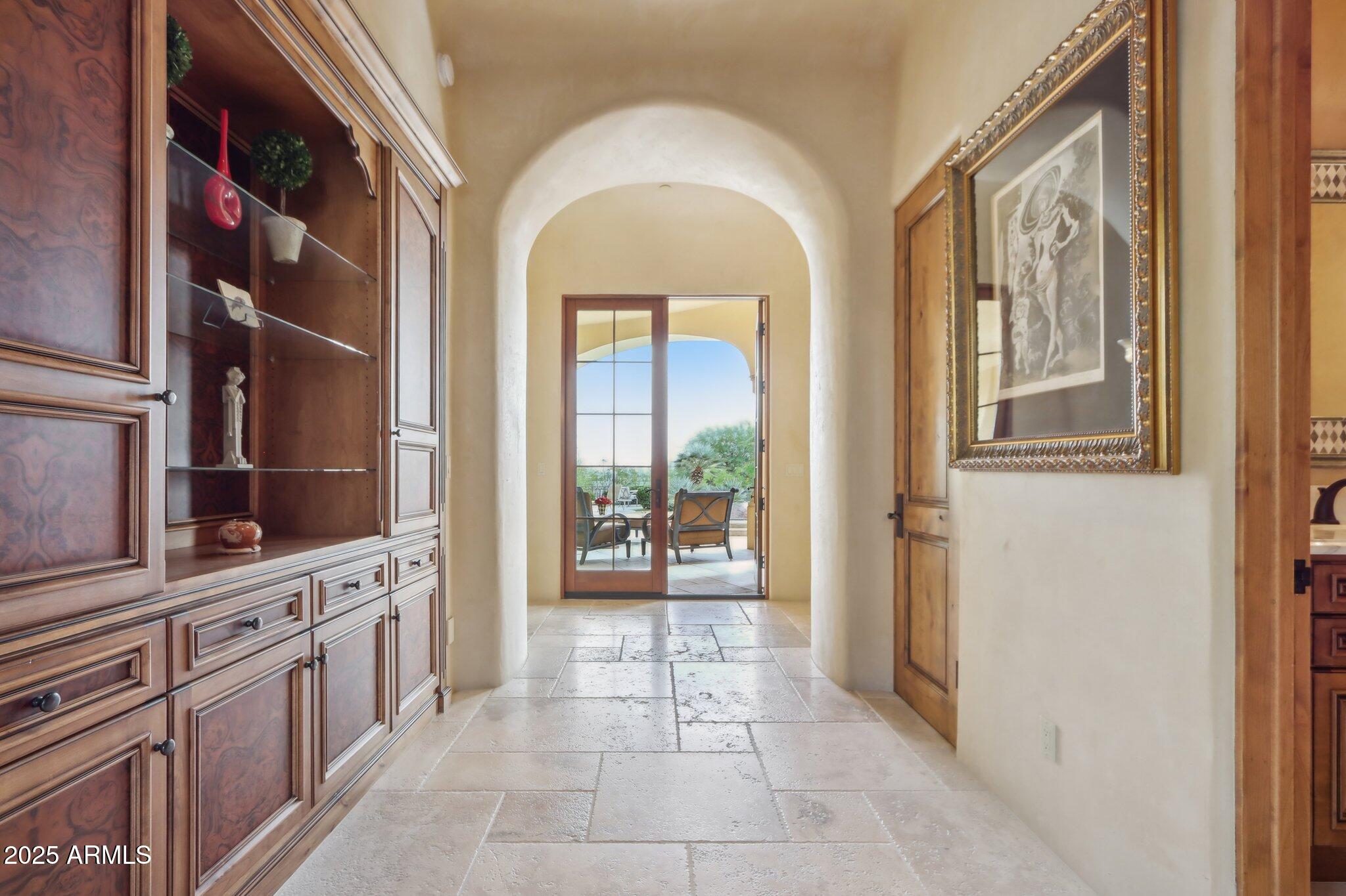RED ROCK • ARCADIA - Residential
