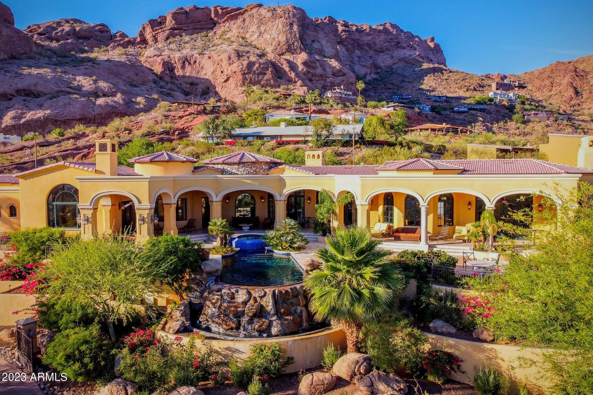 RED ROCK • ARCADIA - Residential