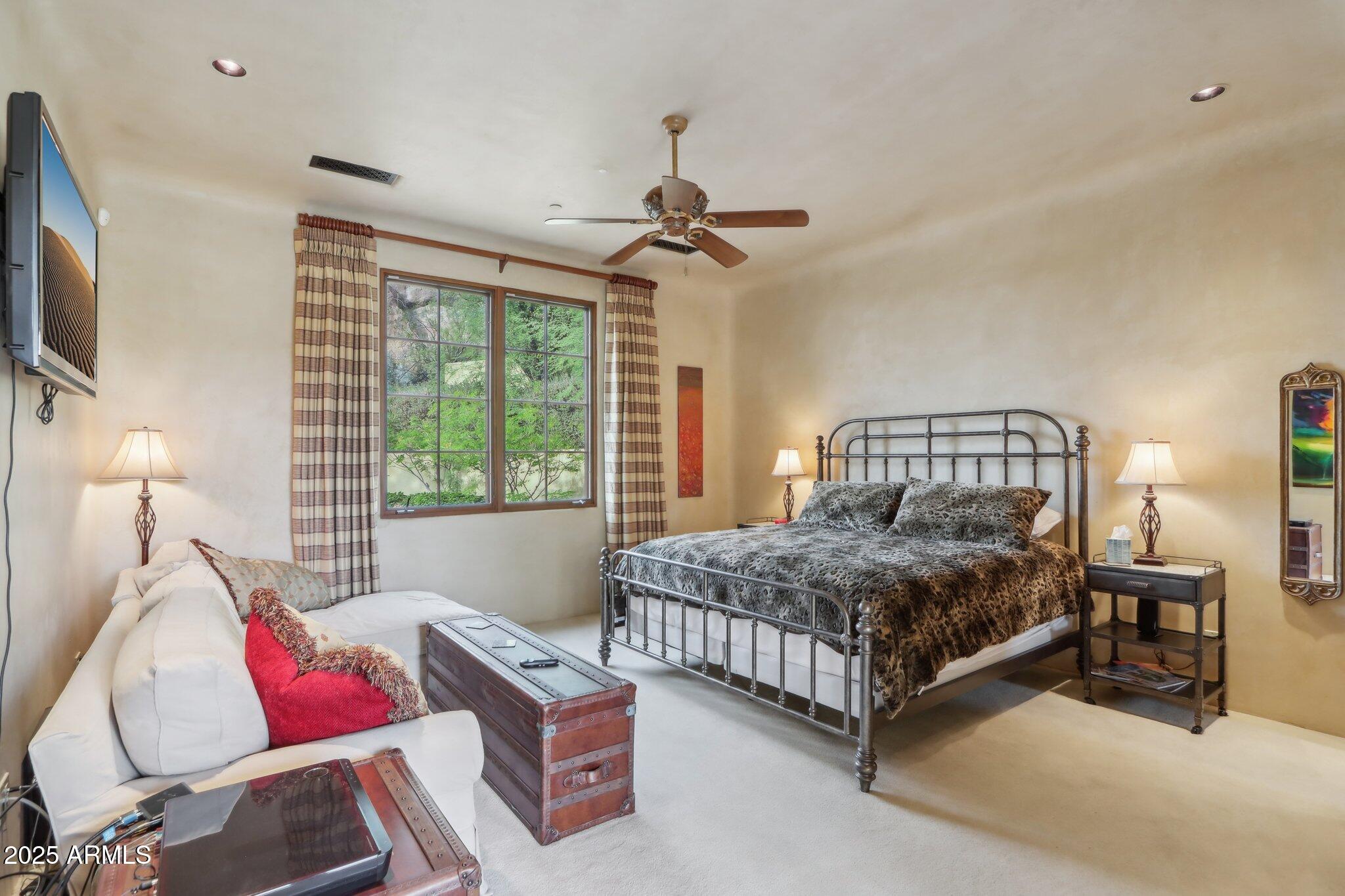 RED ROCK • ARCADIA - Residential