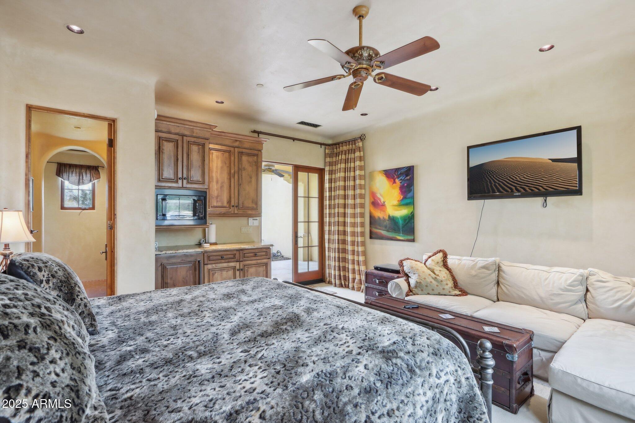 RED ROCK • ARCADIA - Residential
