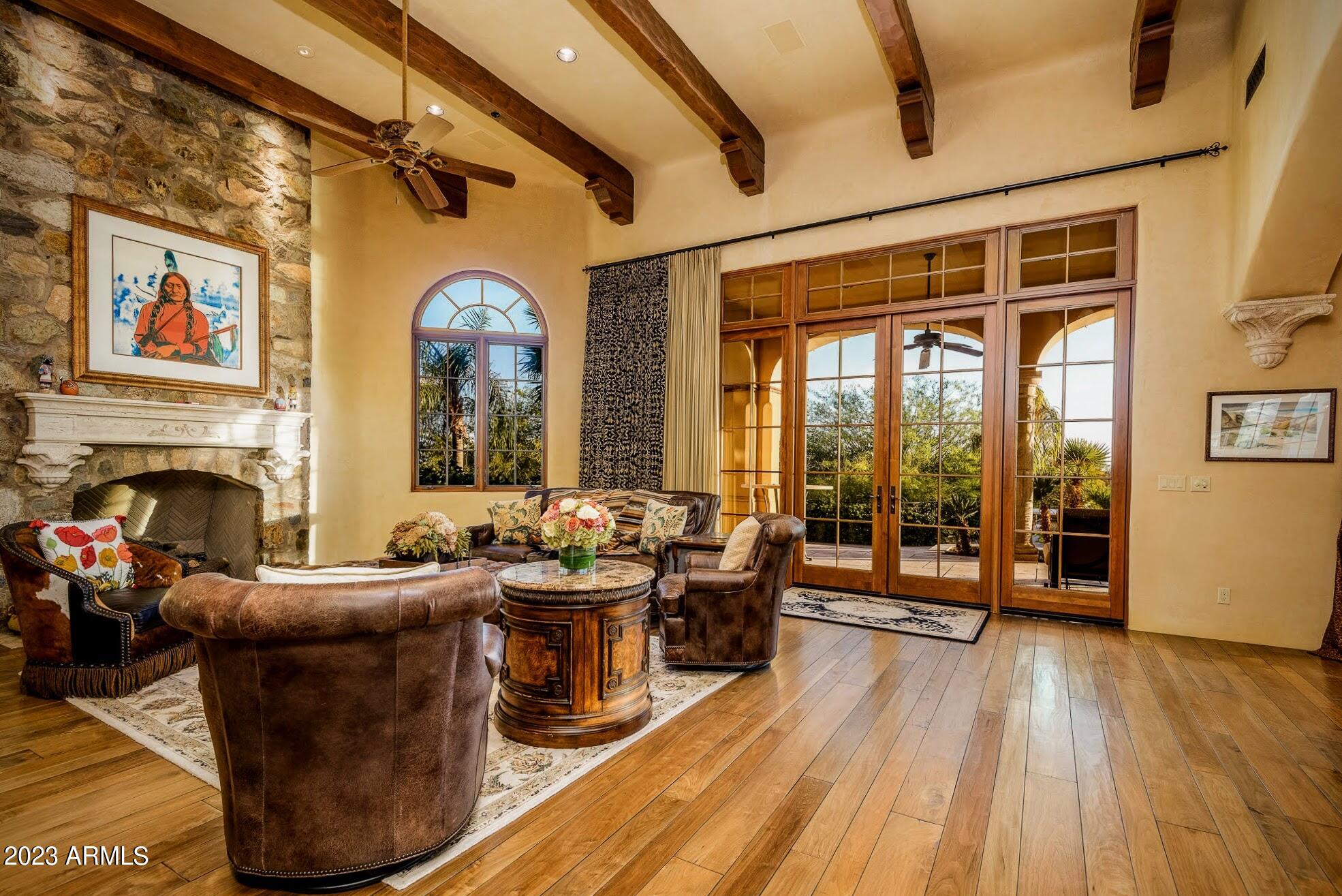 RED ROCK • ARCADIA - Residential