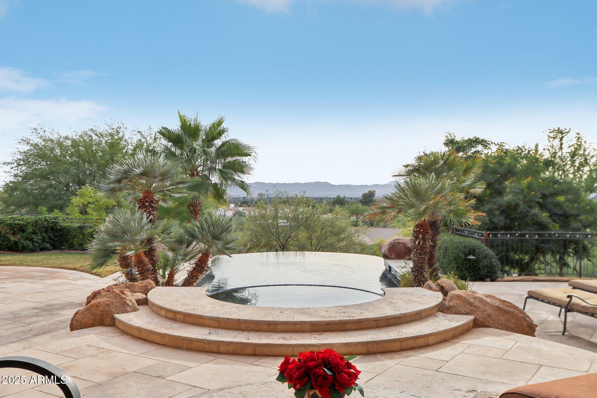 RED ROCK • ARCADIA - Residential