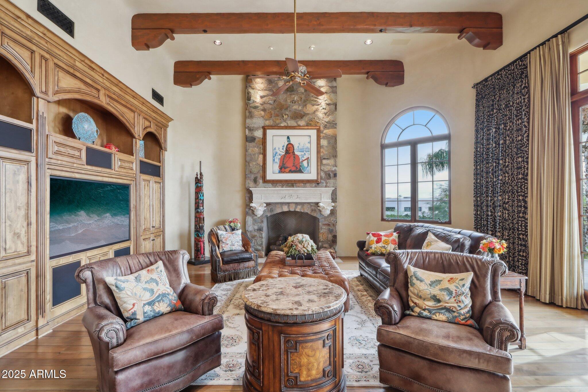 RED ROCK • ARCADIA - Residential