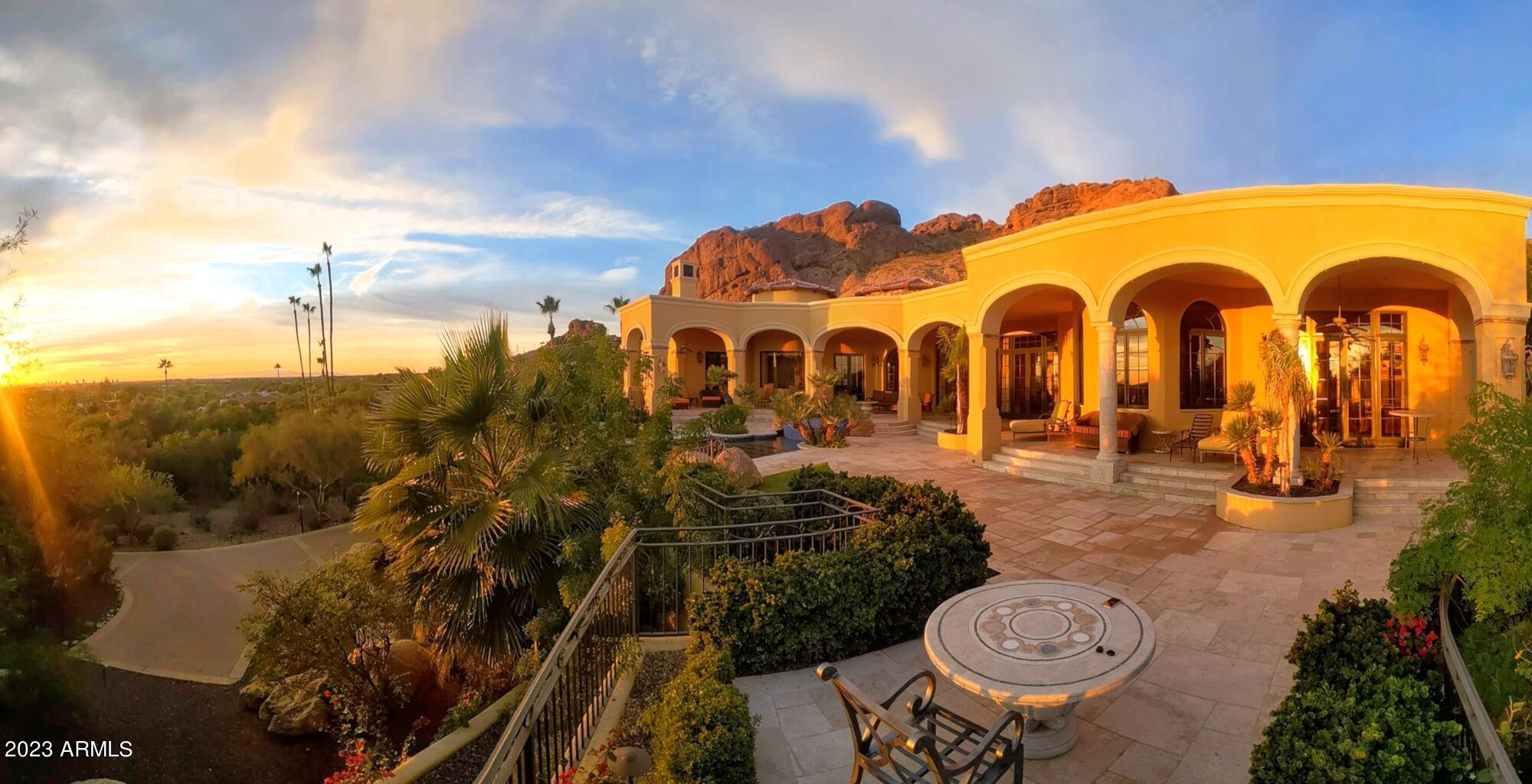 RED ROCK • ARCADIA - Residential