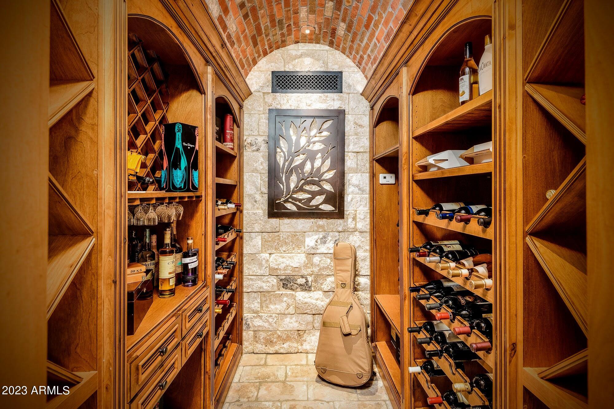 RED ROCK • ARCADIA - Residential