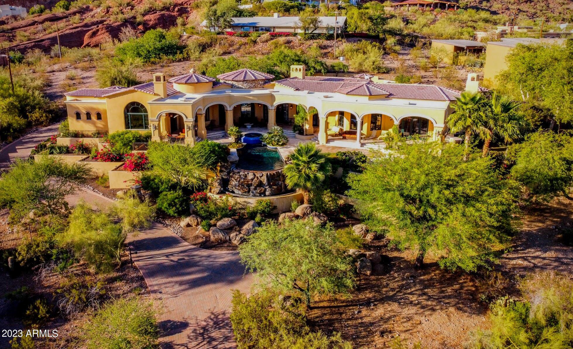 RED ROCK • ARCADIA - Residential