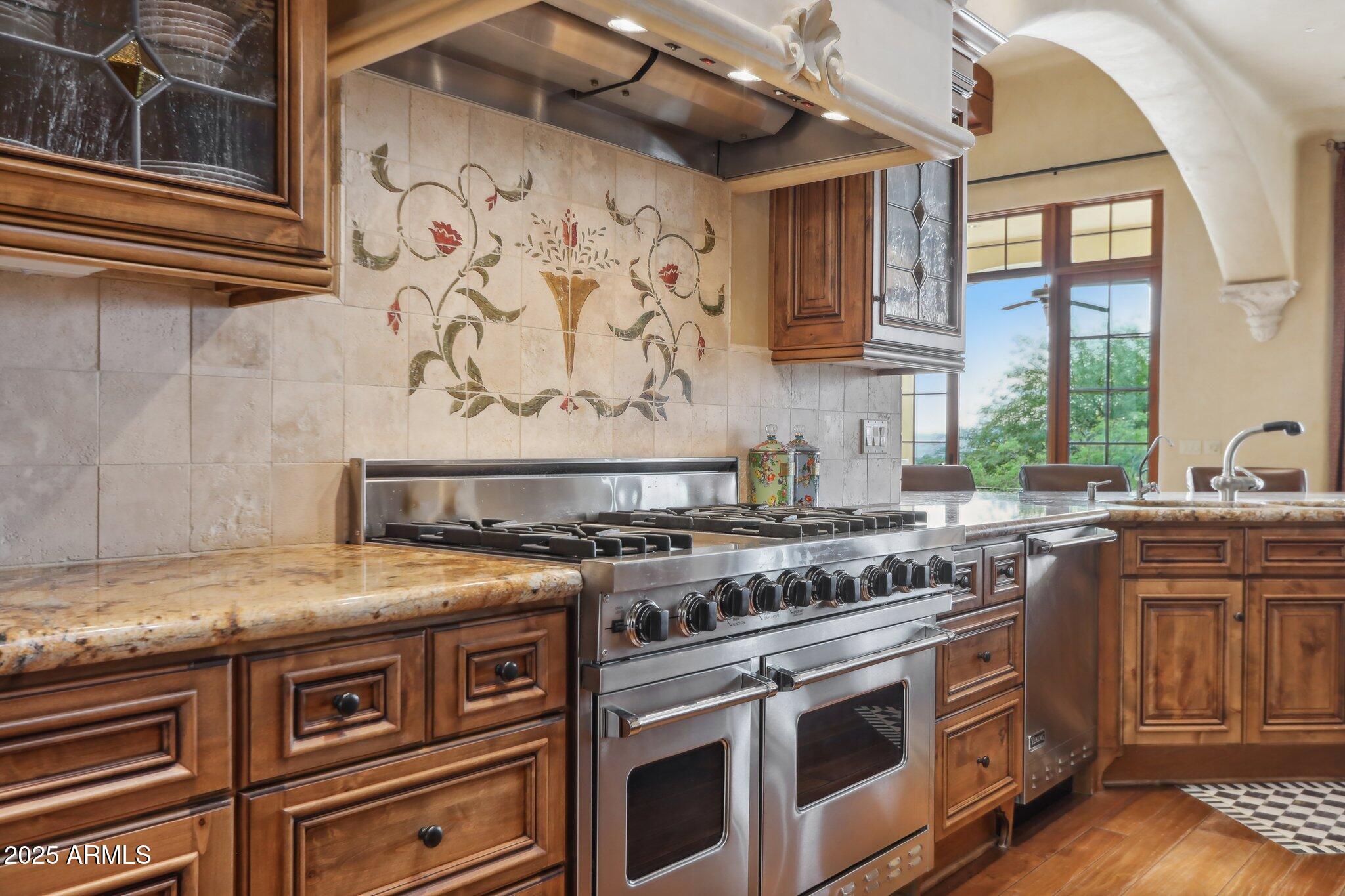 RED ROCK • ARCADIA - Residential
